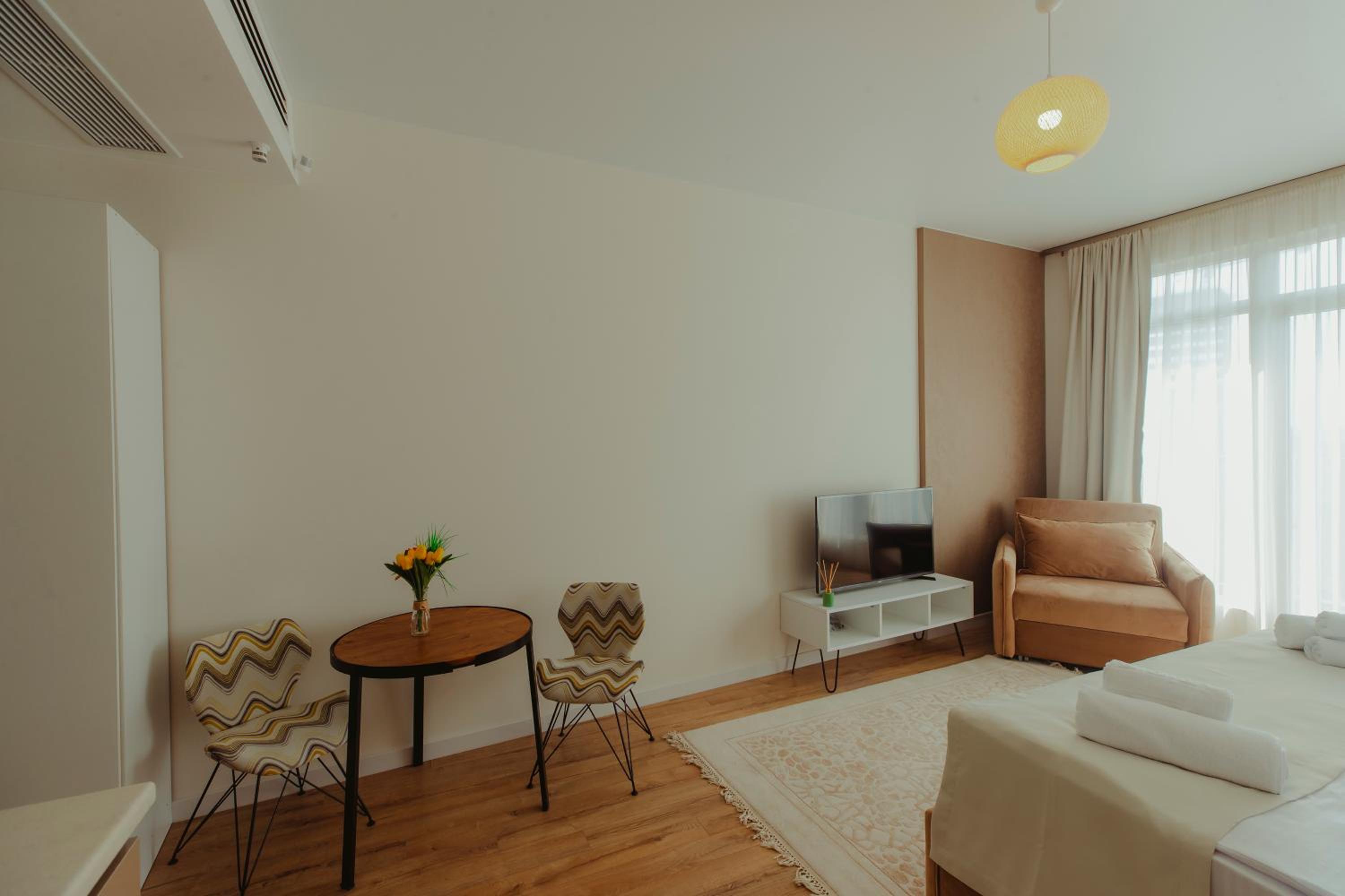 Superior Double Room with Balcony - Photo 26
