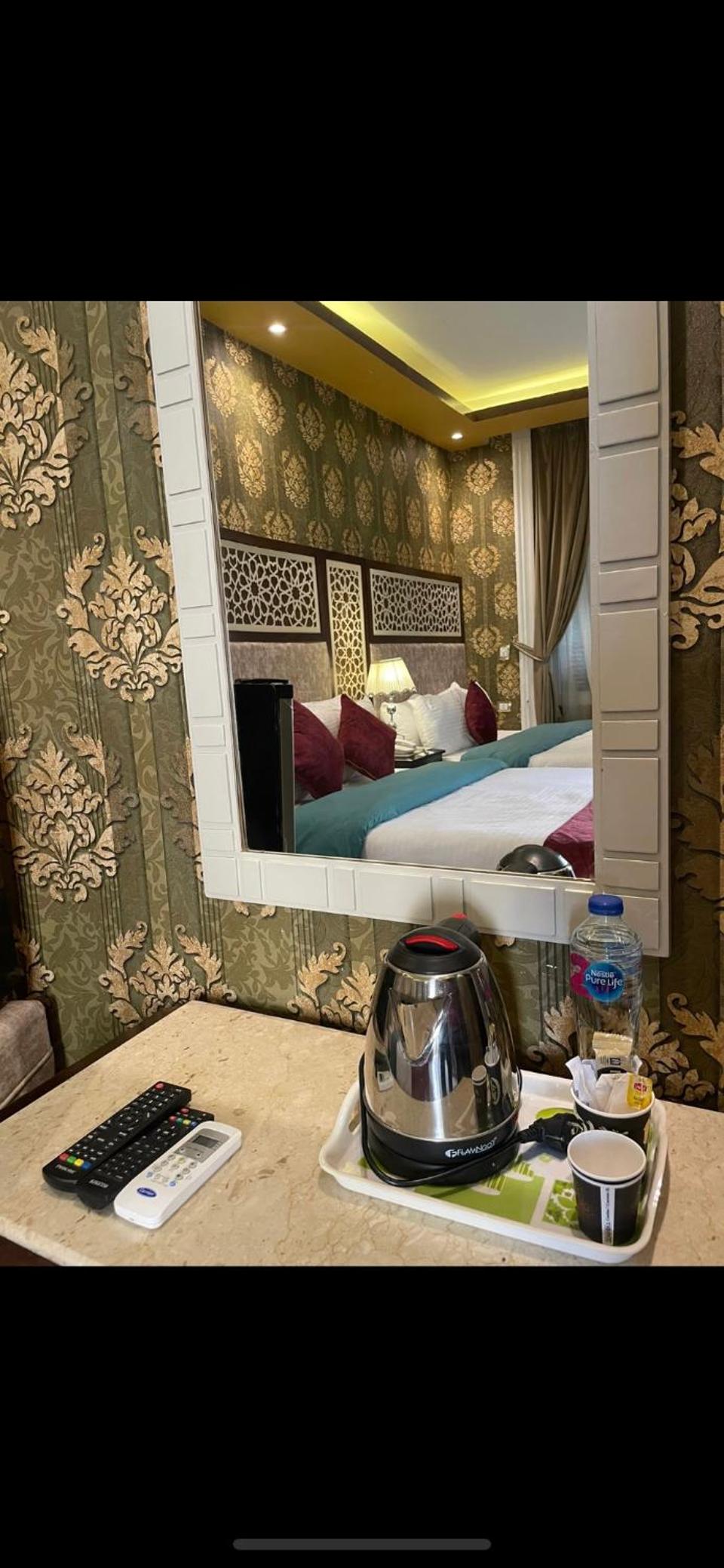 Deluxe Triple Room thumbnail 5