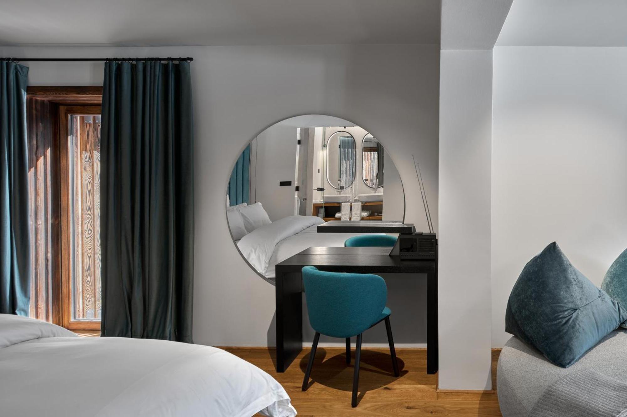 Suite with Balcony photo 1
