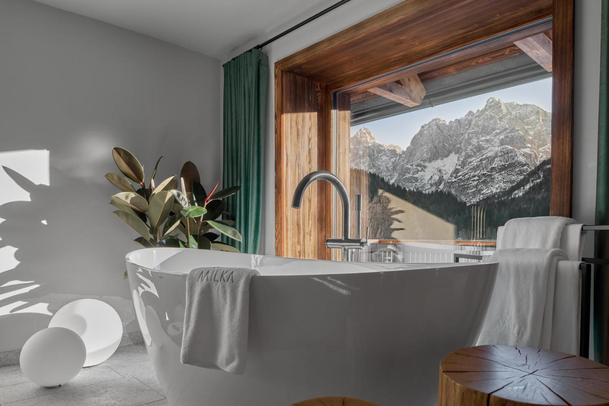 Suite with Balcony photo 3