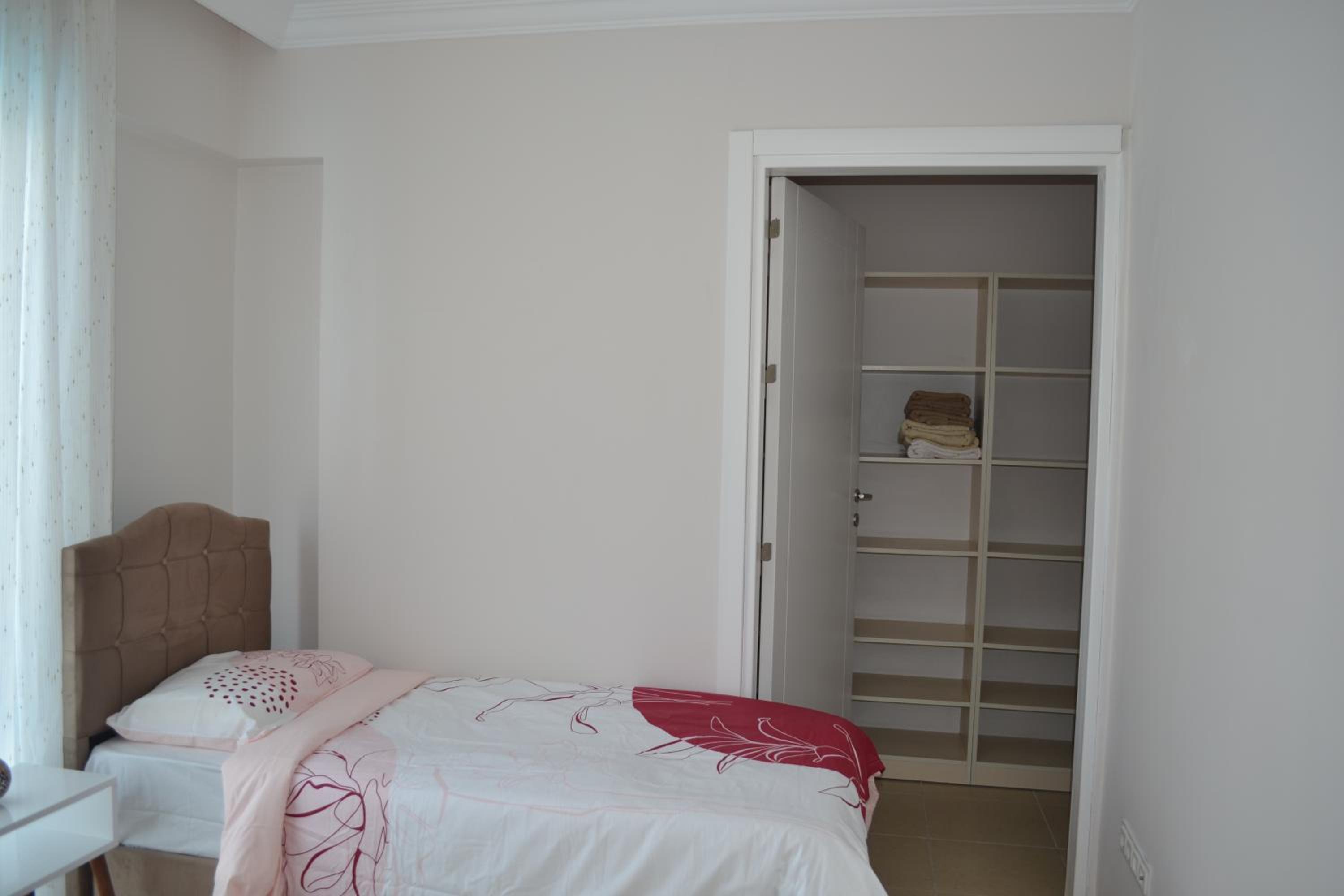 Three-Bedroom Villa photo 1