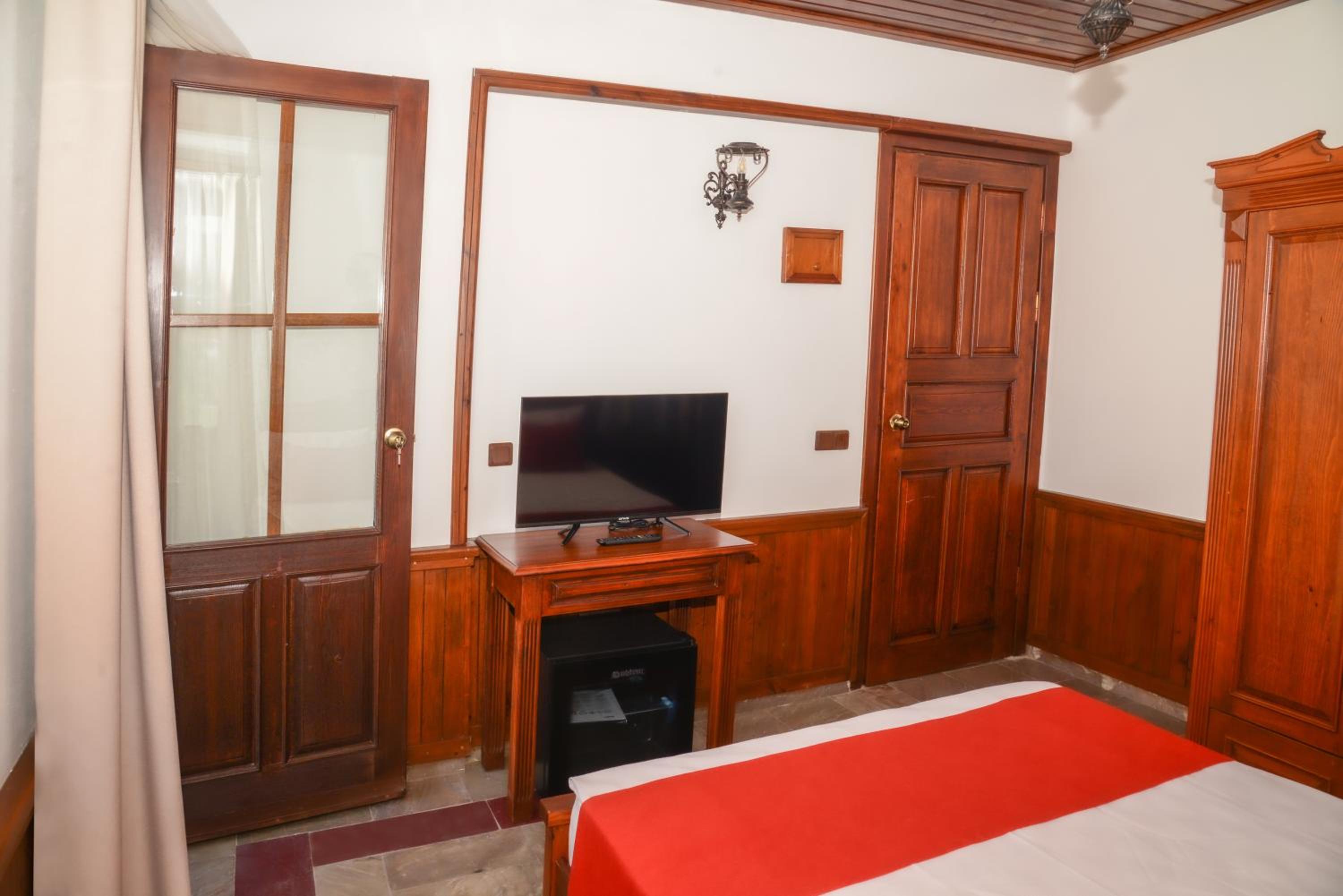 Double Room With Mountain View - Photo 17