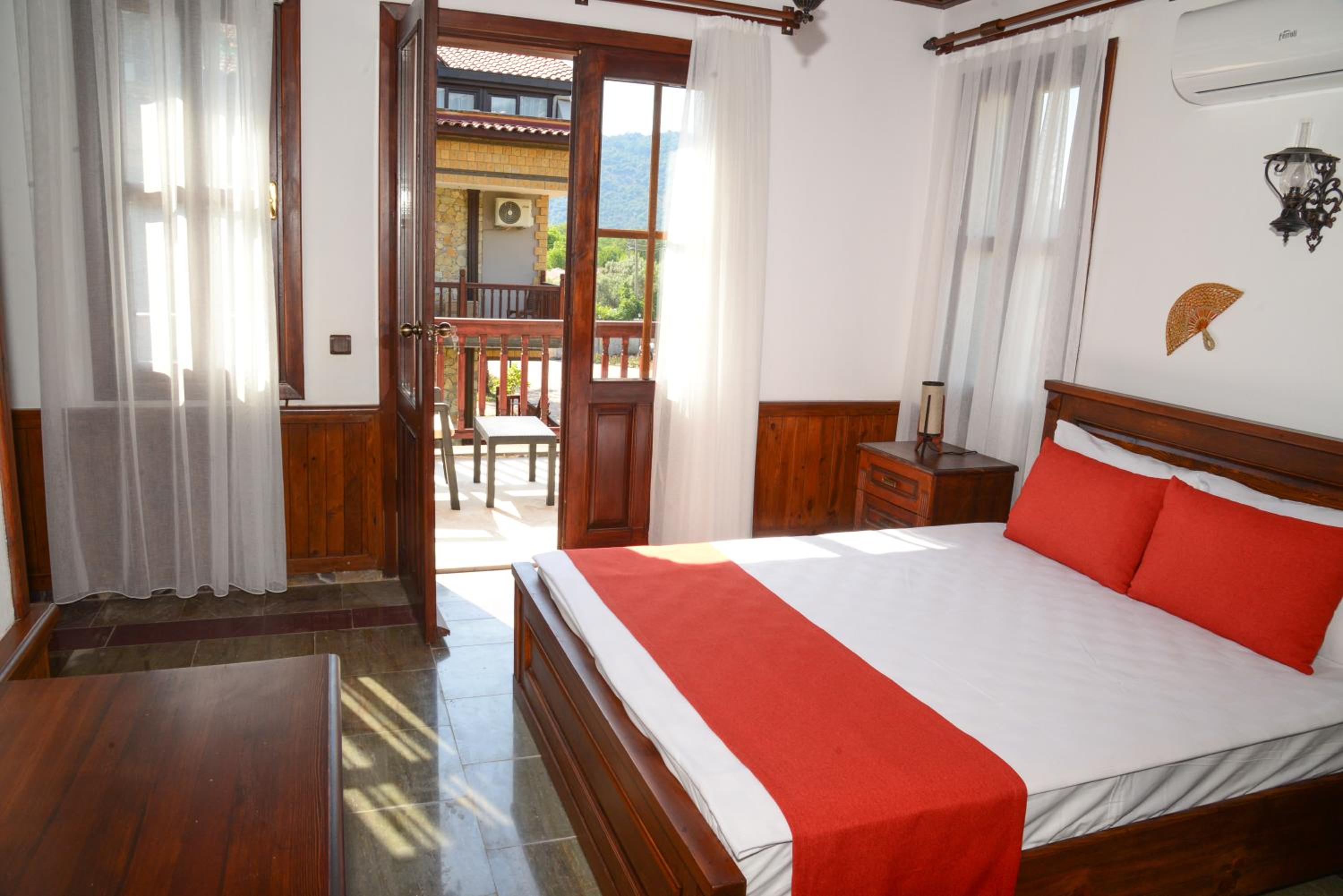 Double Room With Mountain View - Photo 16
