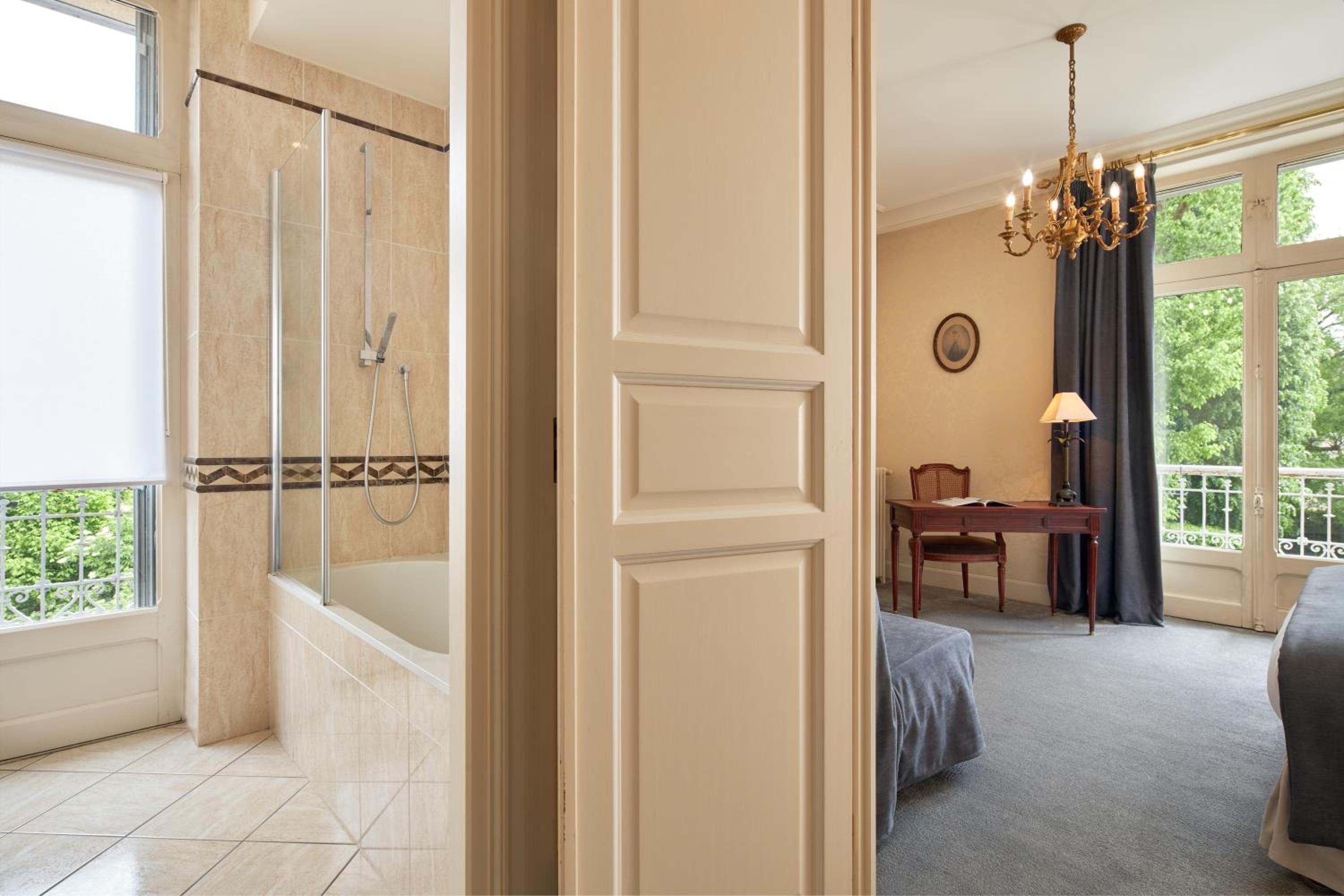 Deluxe Double Room - Photo 4