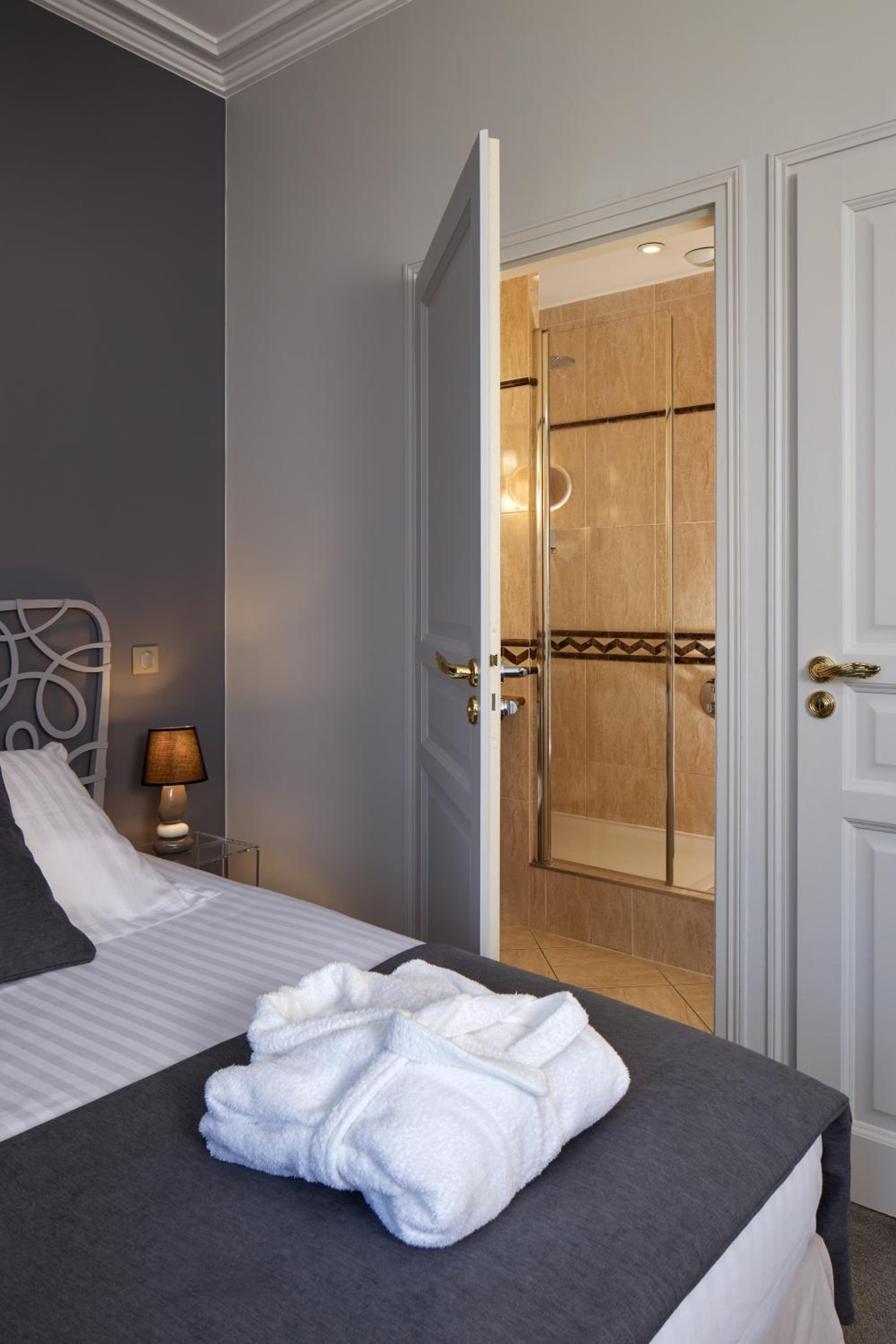 Superior Double Room - Photo 6