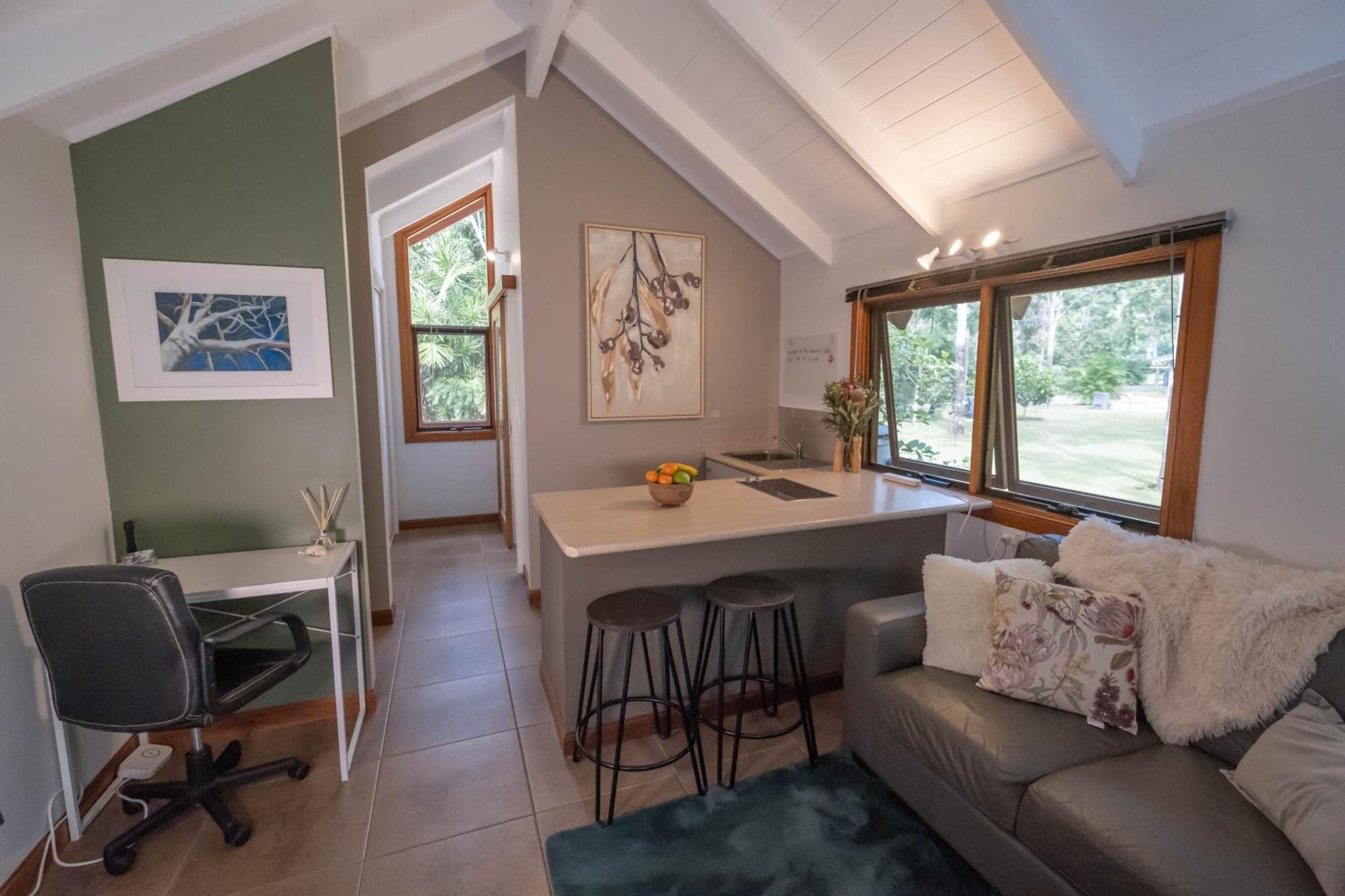 Gumnut Cabin - Adults Only