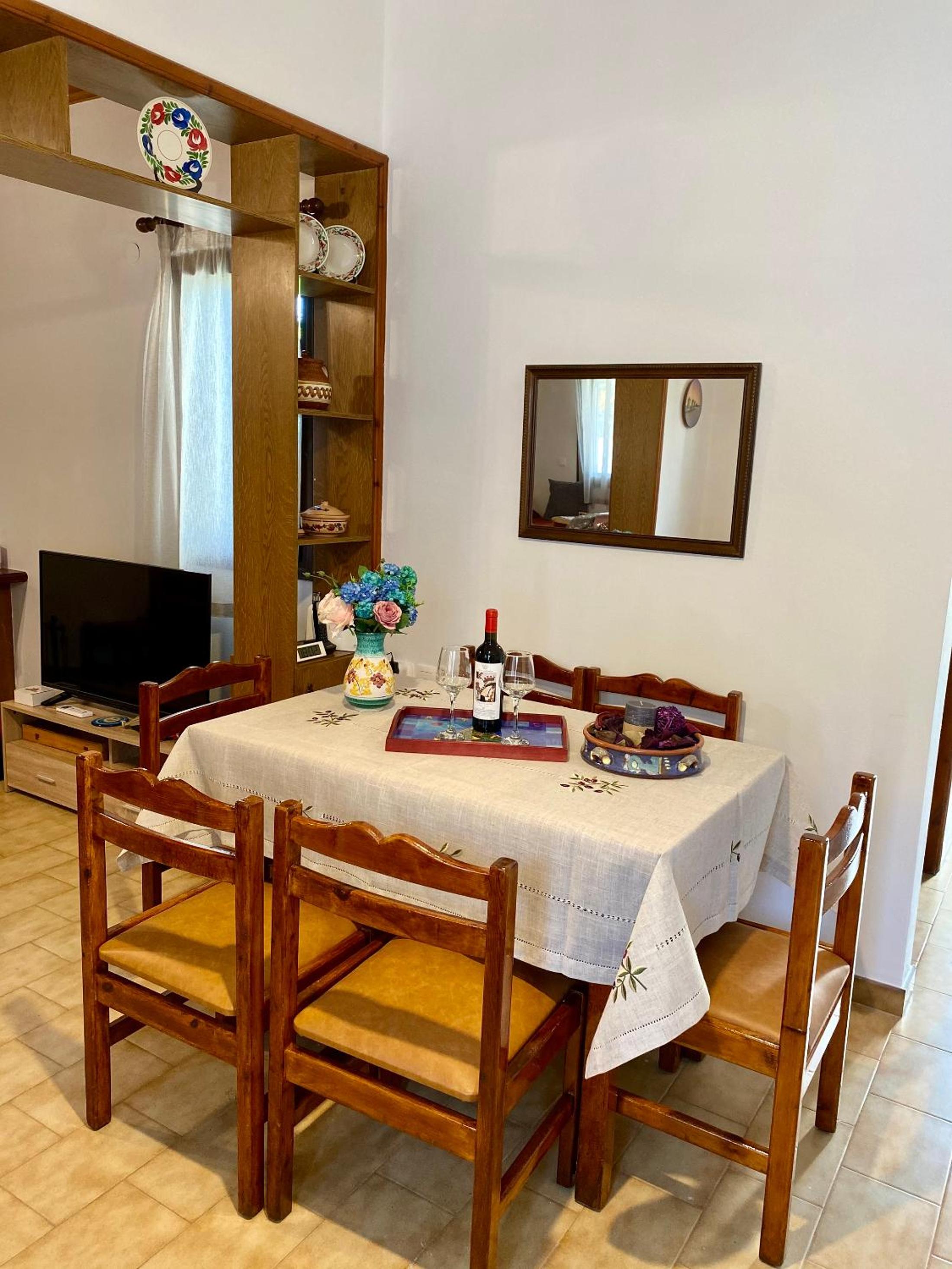 Three-Bedroom House photo 3