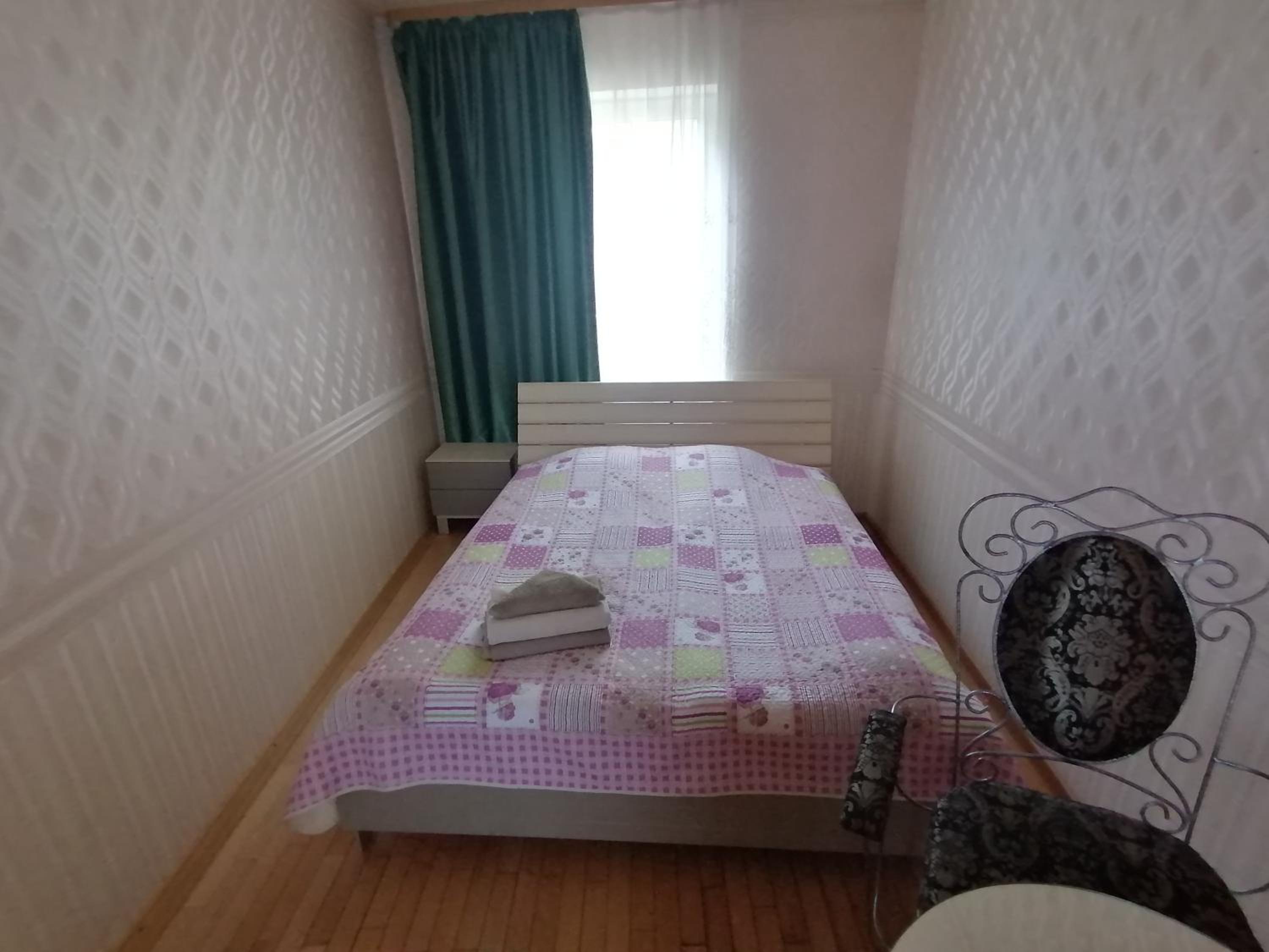 Small Double Room - Photo 1