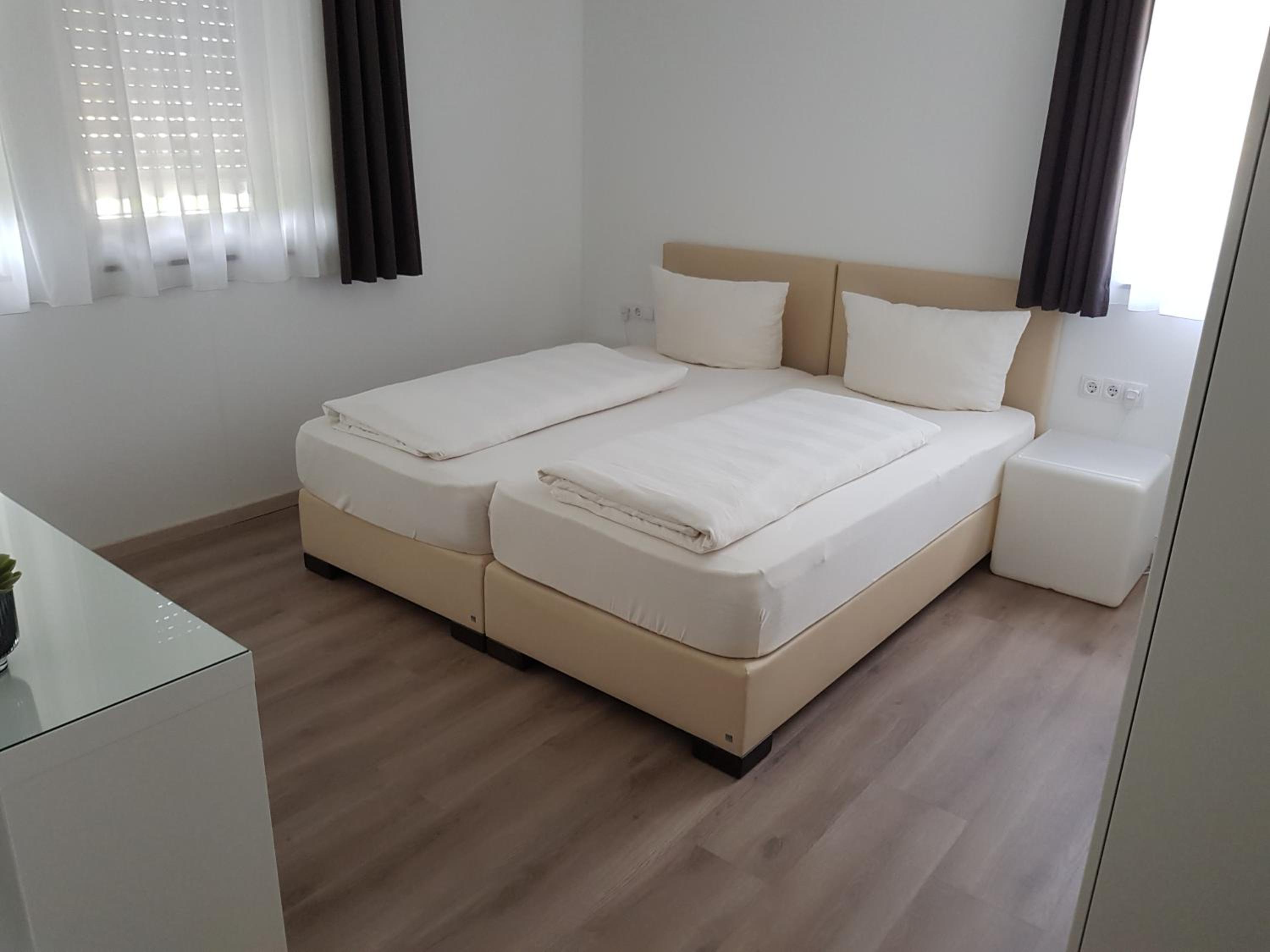 Apartment photo 3