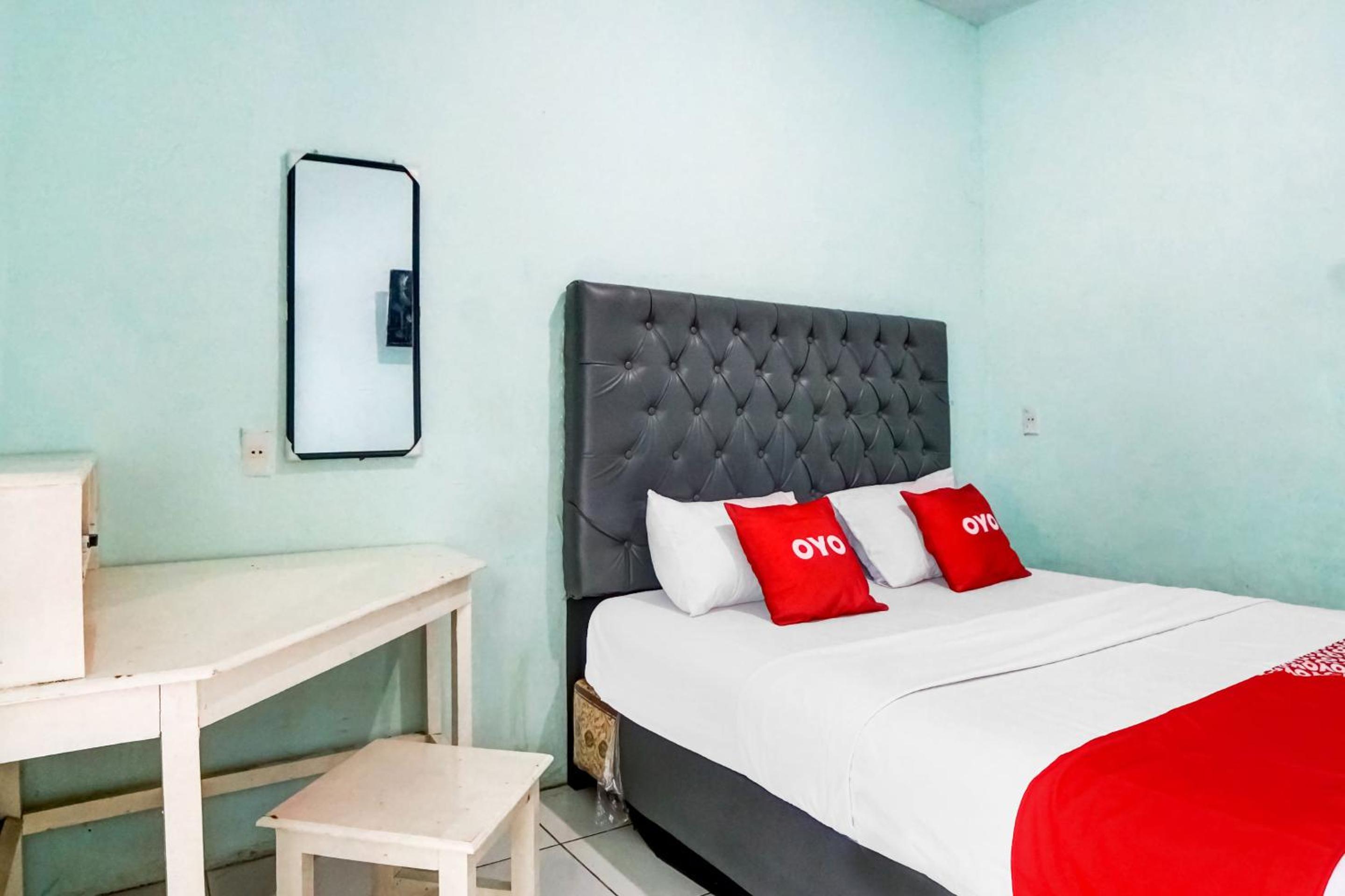 Budget Single Room