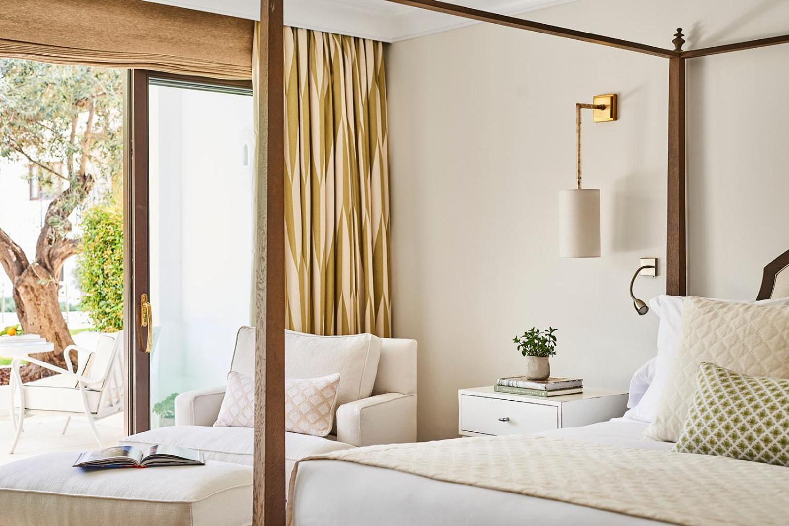 Junior Suite (Non Smoking)
