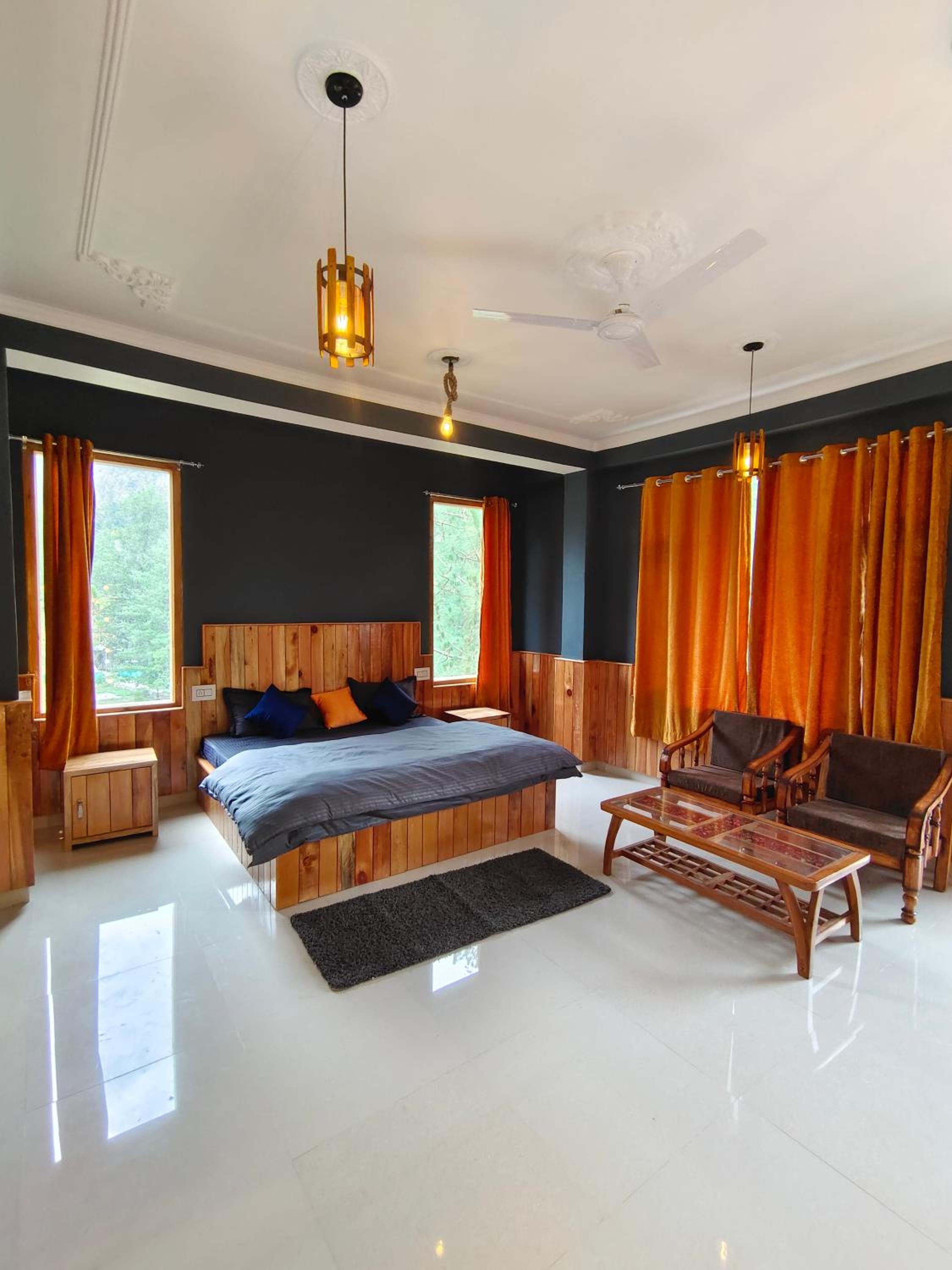 Deluxe Double Room with Balcony - Photo 22