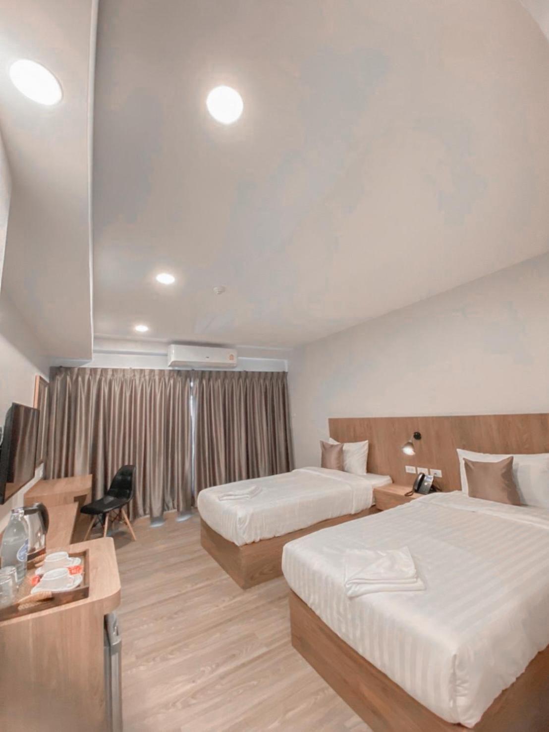 Deluxe Twin Room - Photo 3