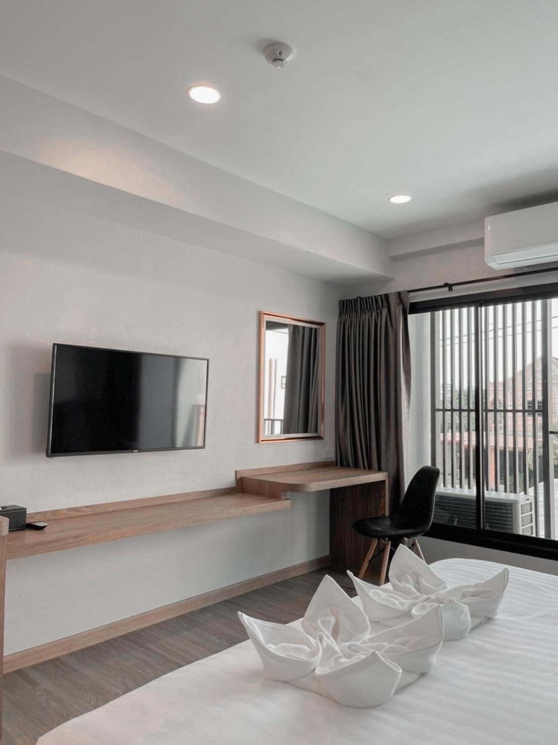 Deluxe Double Room - Photo 1