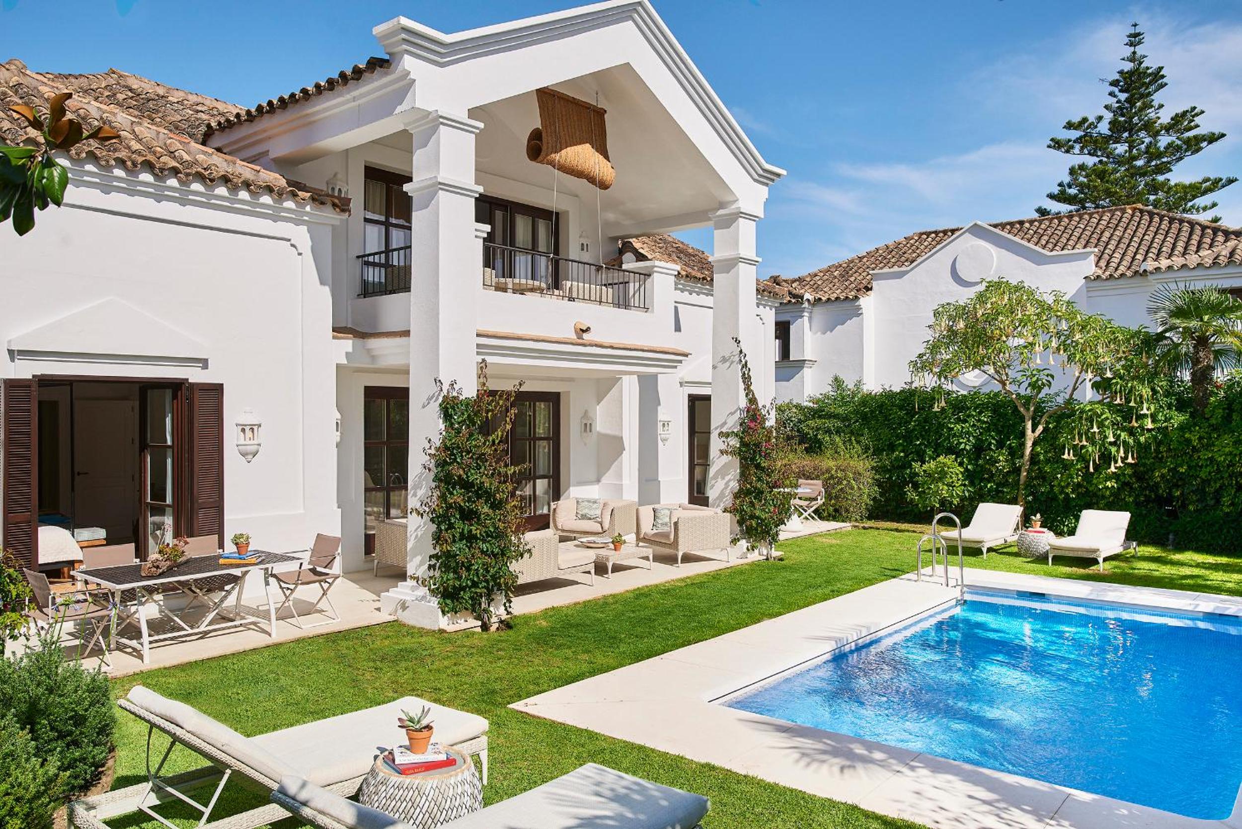 Three Bedroom Villa (Non Smoking) thumbnail 5