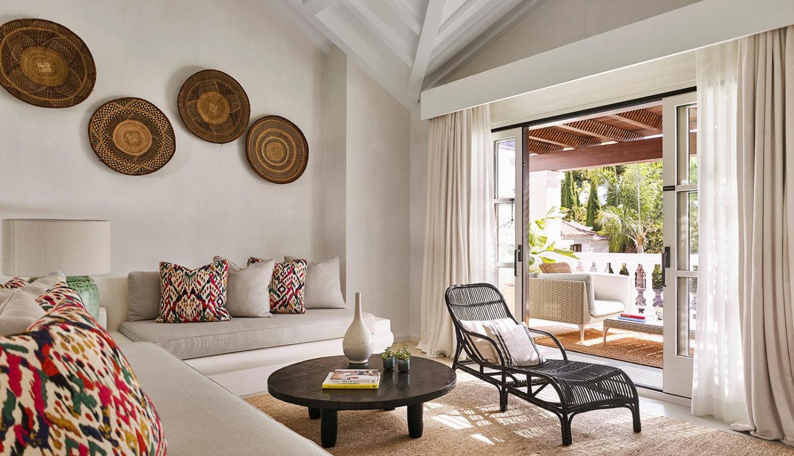 Four Bedroom Villa with Private Pool (Non Smoking)