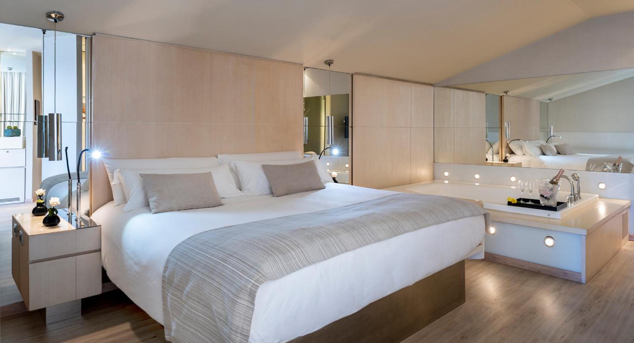 Suite with Terrace photo 2