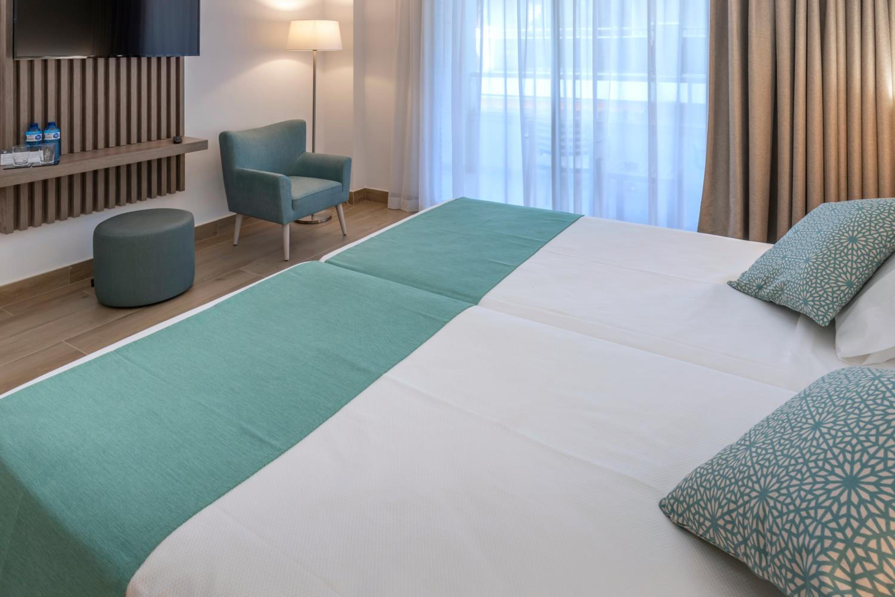 Economy Double Room (2 Adults) - Photo 3