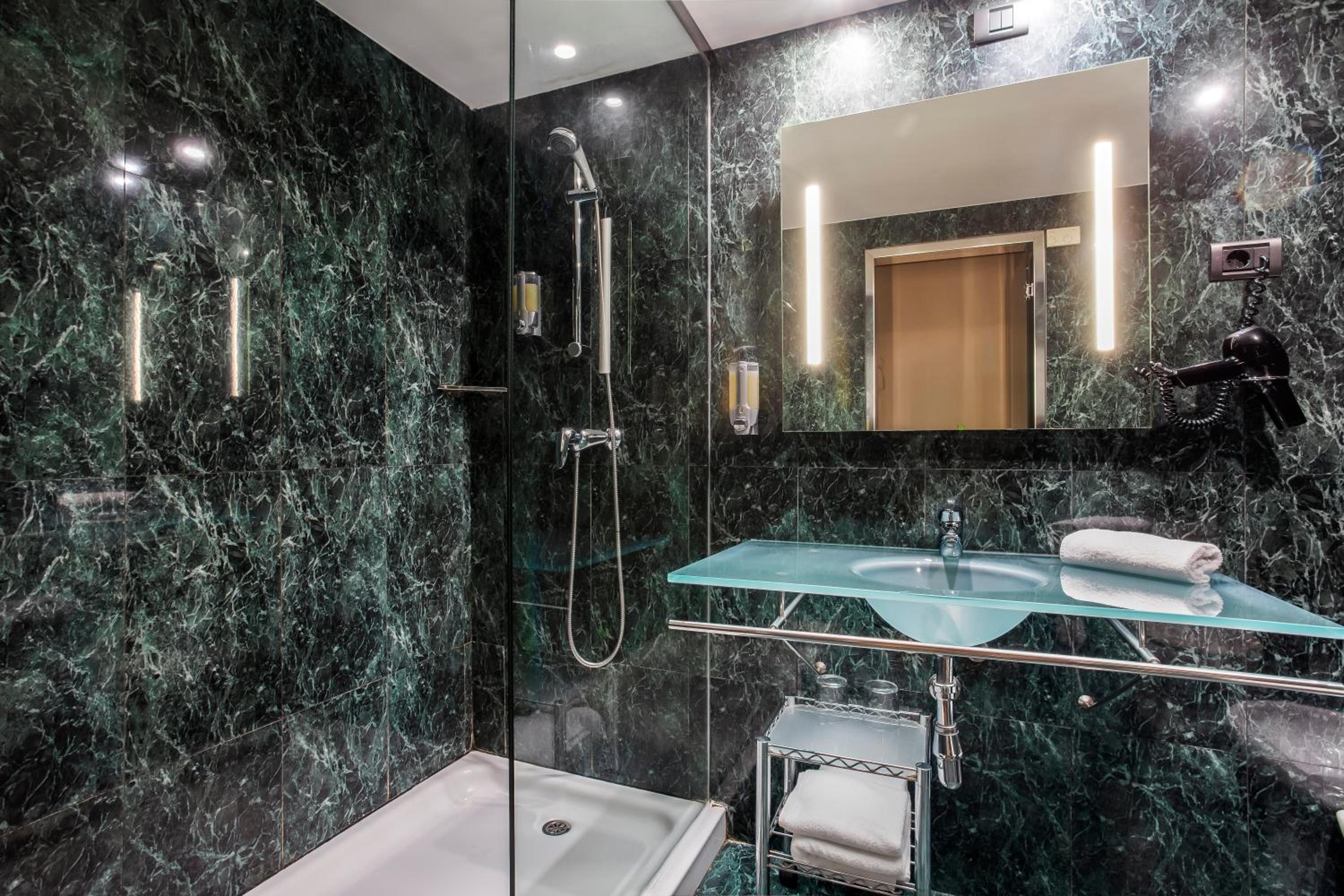 Triple Room - Photo 3