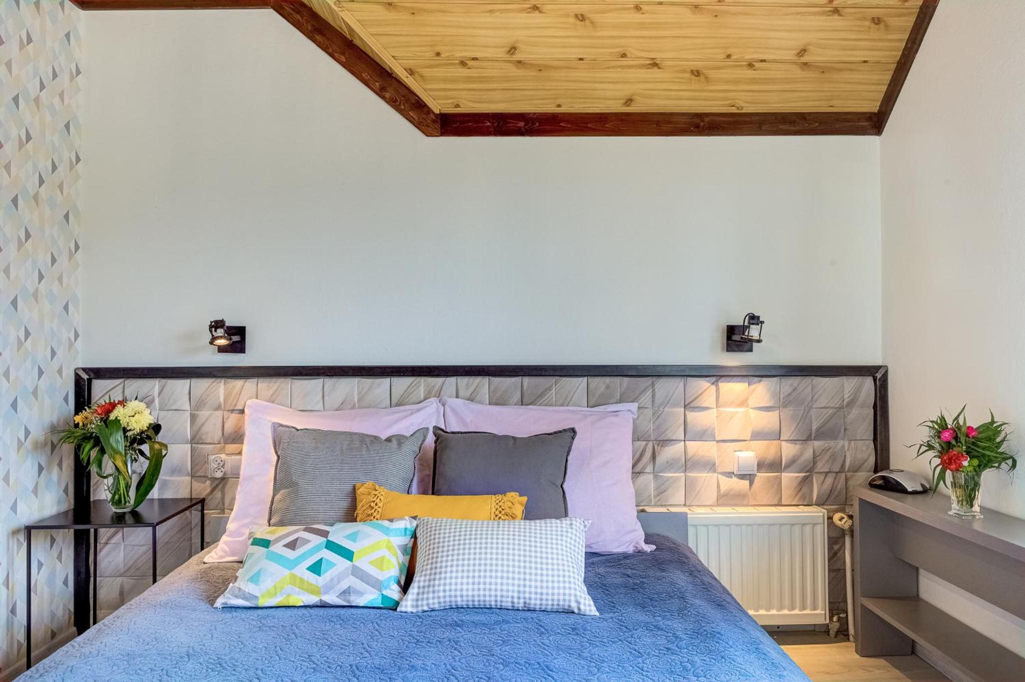Double Room with Extra Bed photo 2