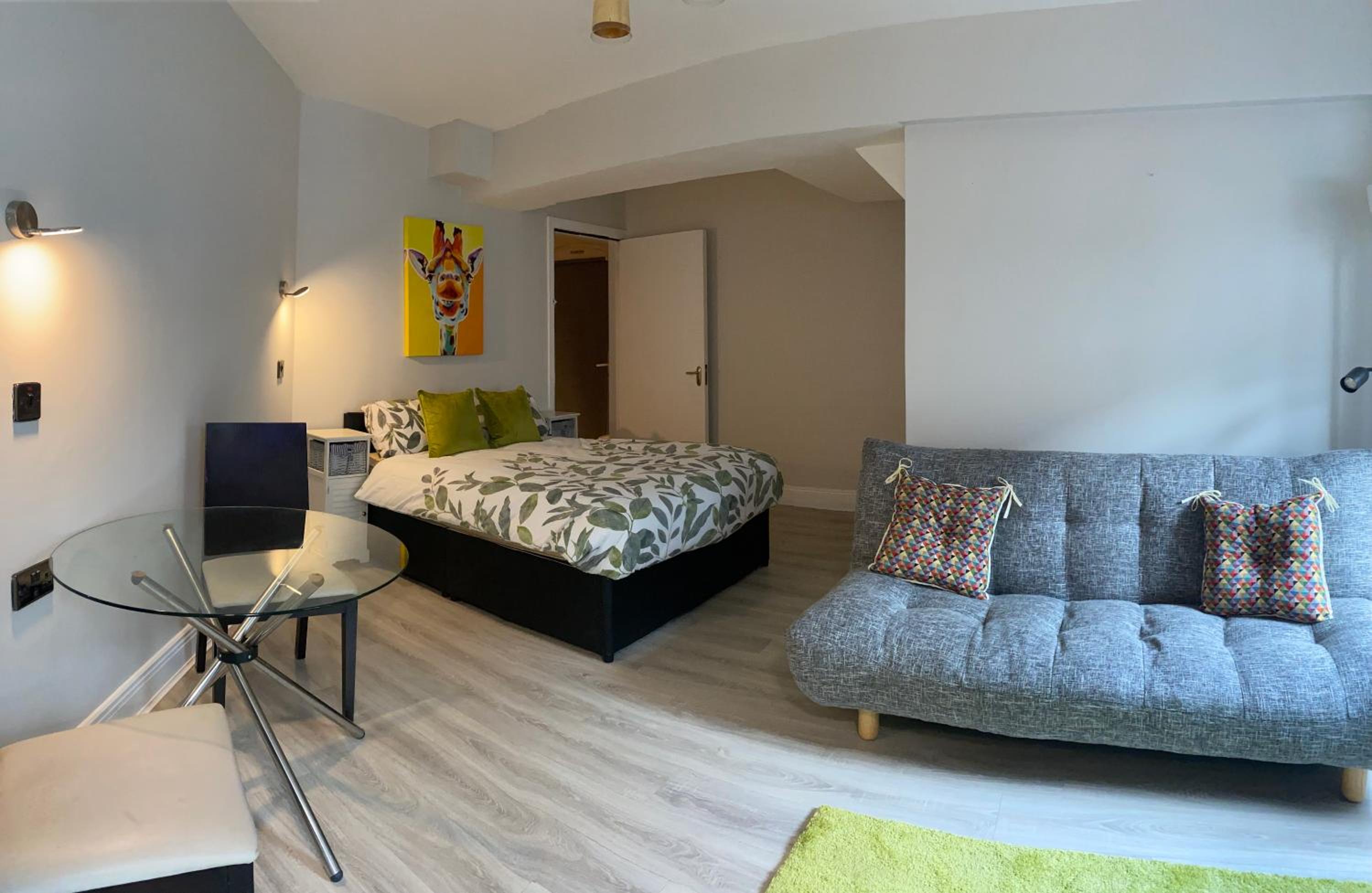 One-Bedroom Apartment - Photo 13