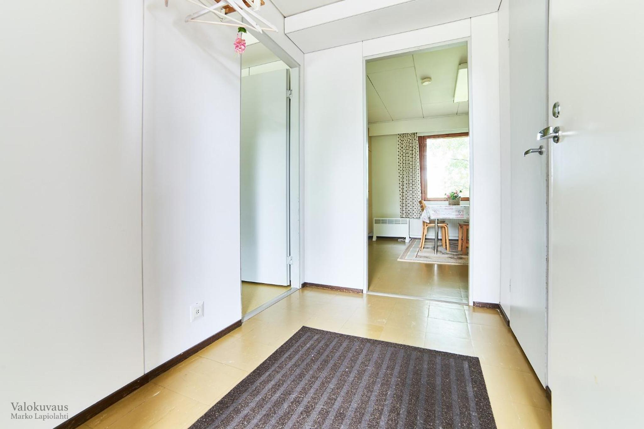 Two-Bedroom House photo 3