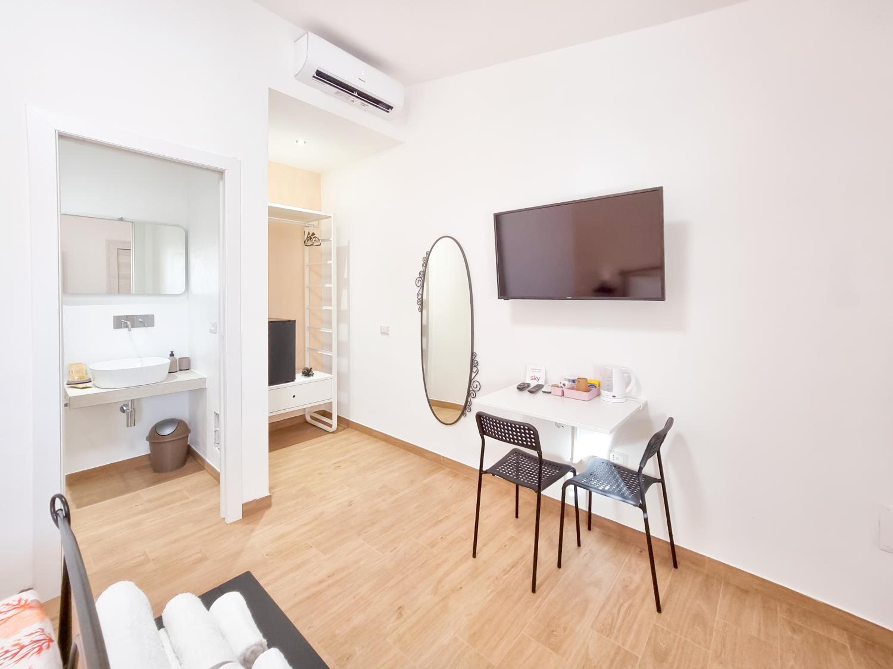 Large Double Room