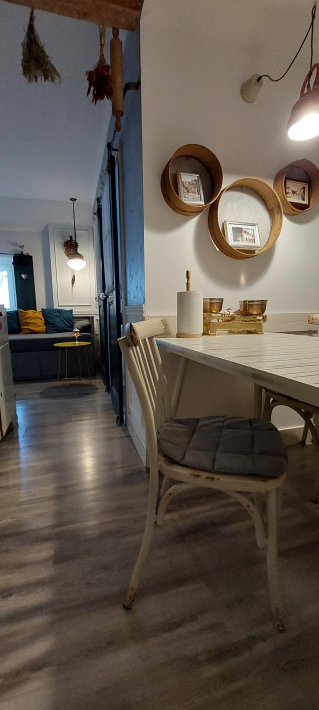 Apartment with Lake View - Photo 31