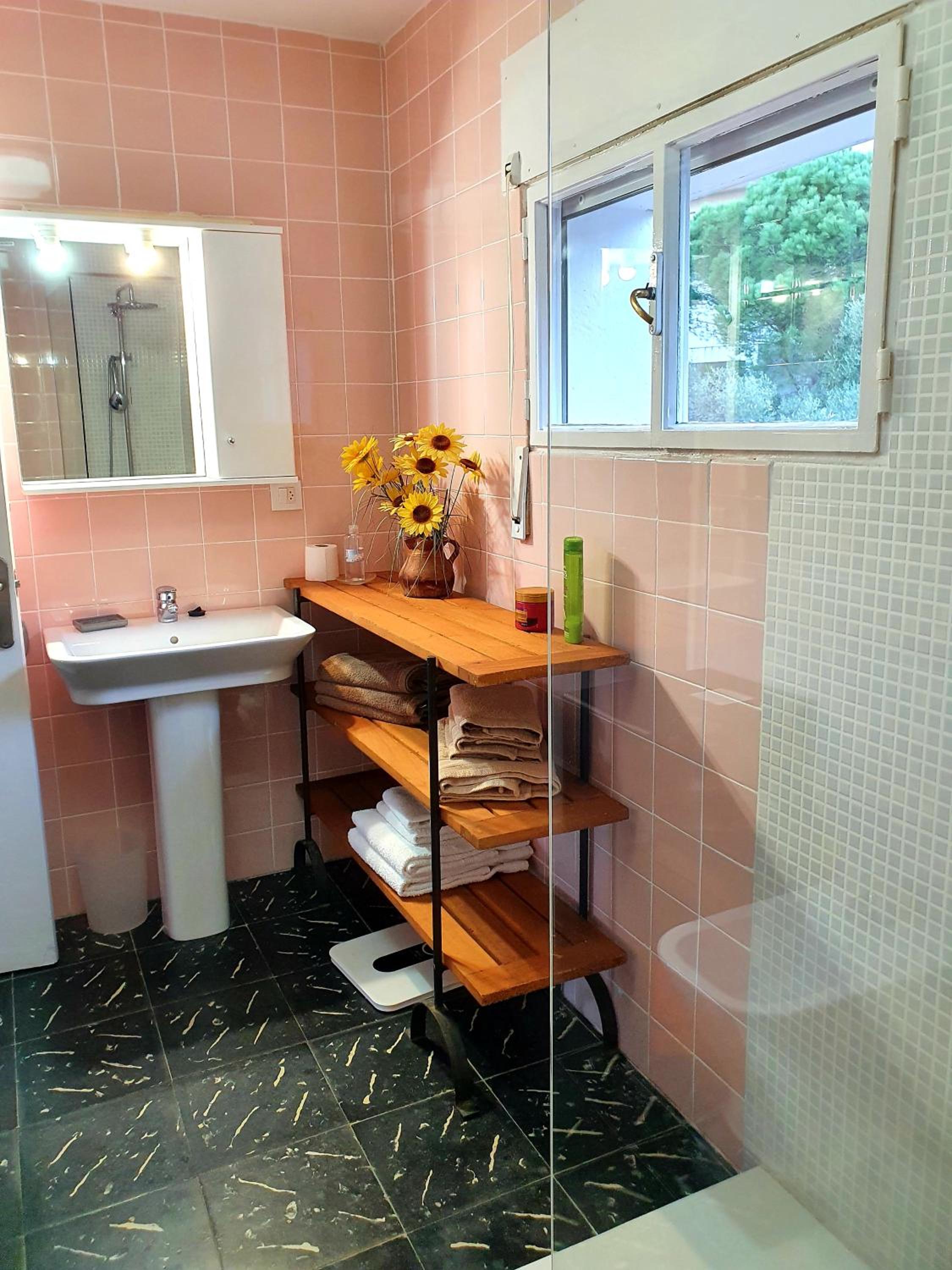 Two-Bedroom Apartment - Photo 18