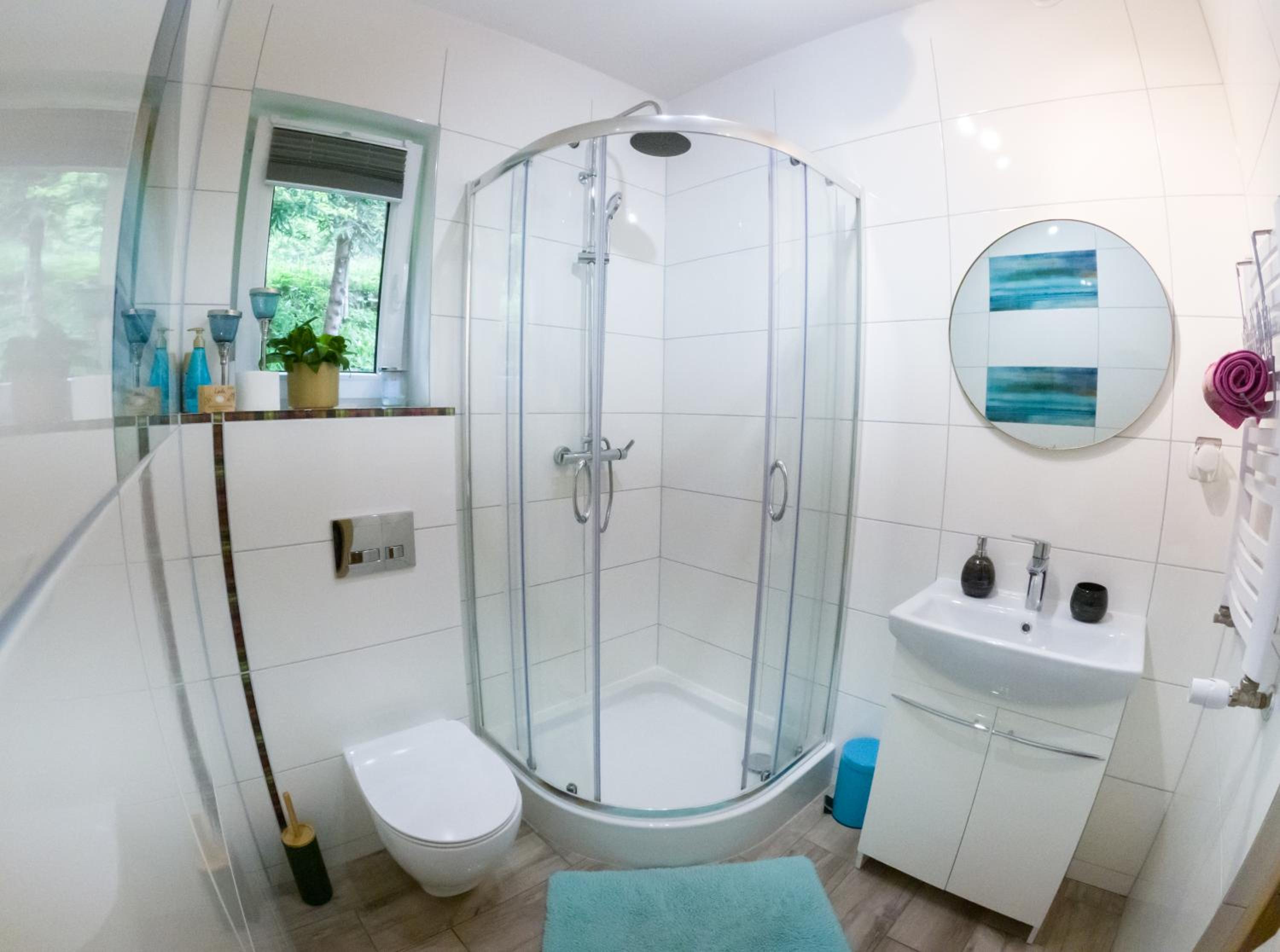 Quadruple Room with Private Bathroom - Photo 5