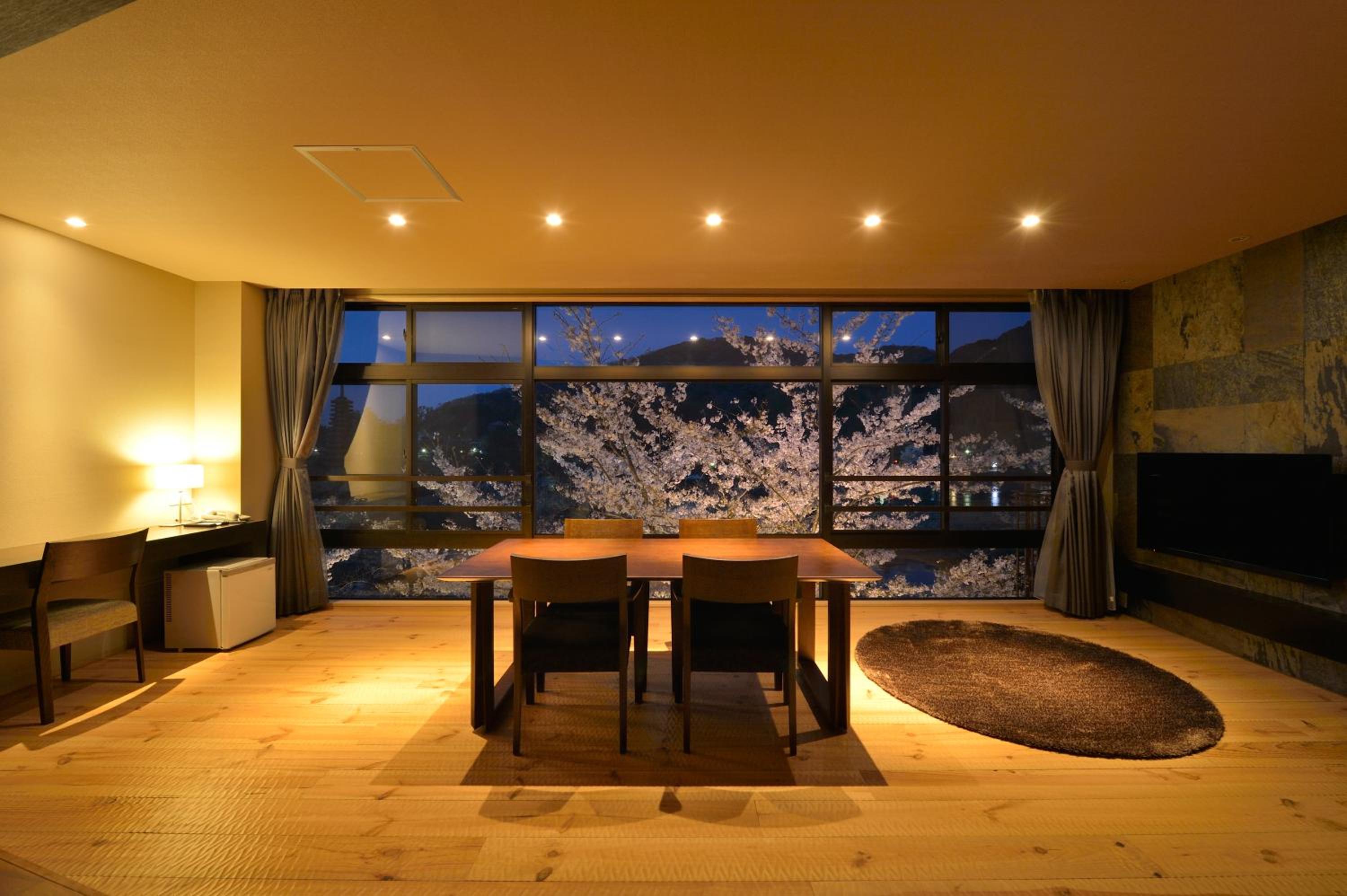 Botan Luxury Twin Room