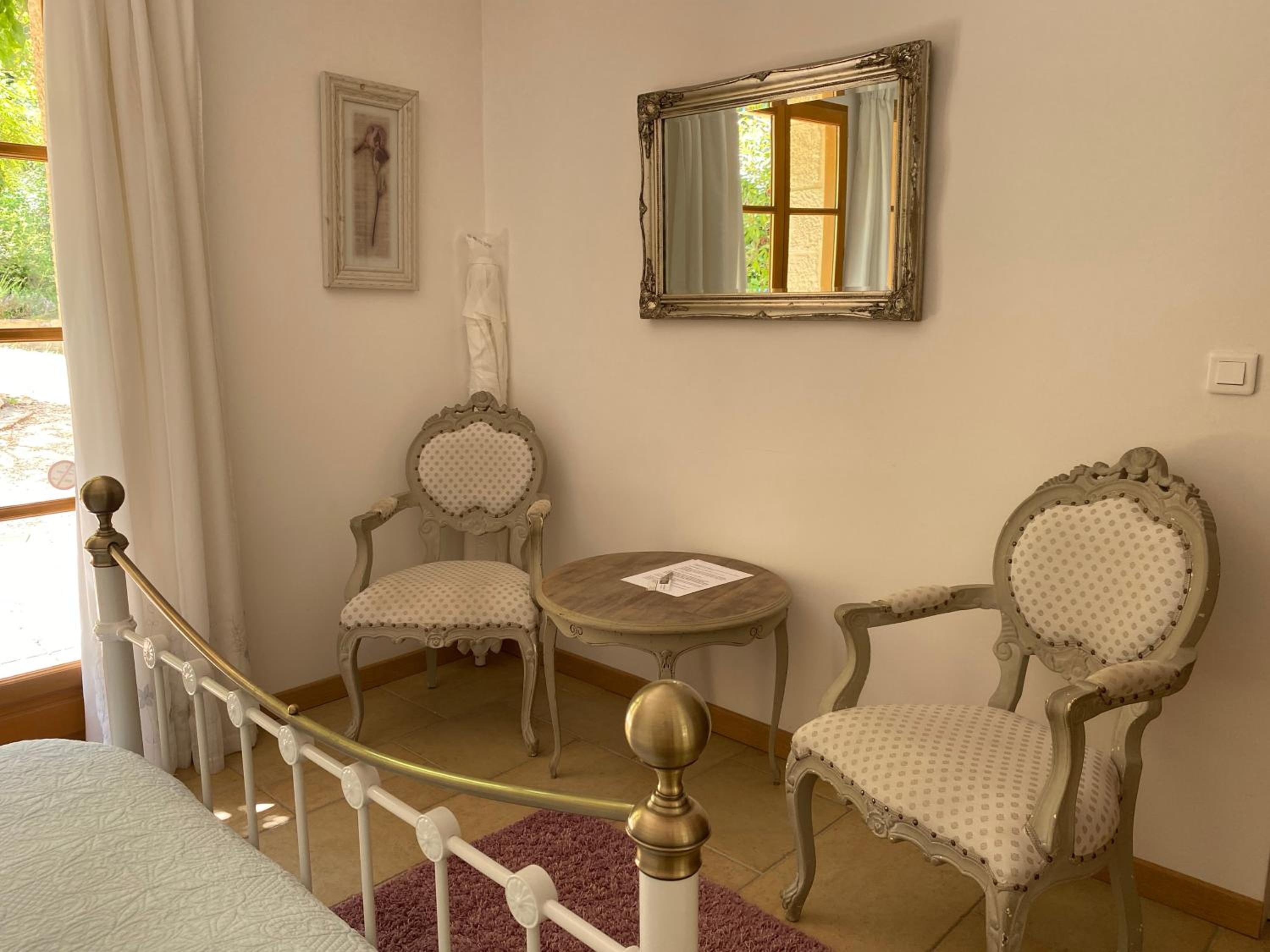 Deluxe Double Room with Terrace photo 3