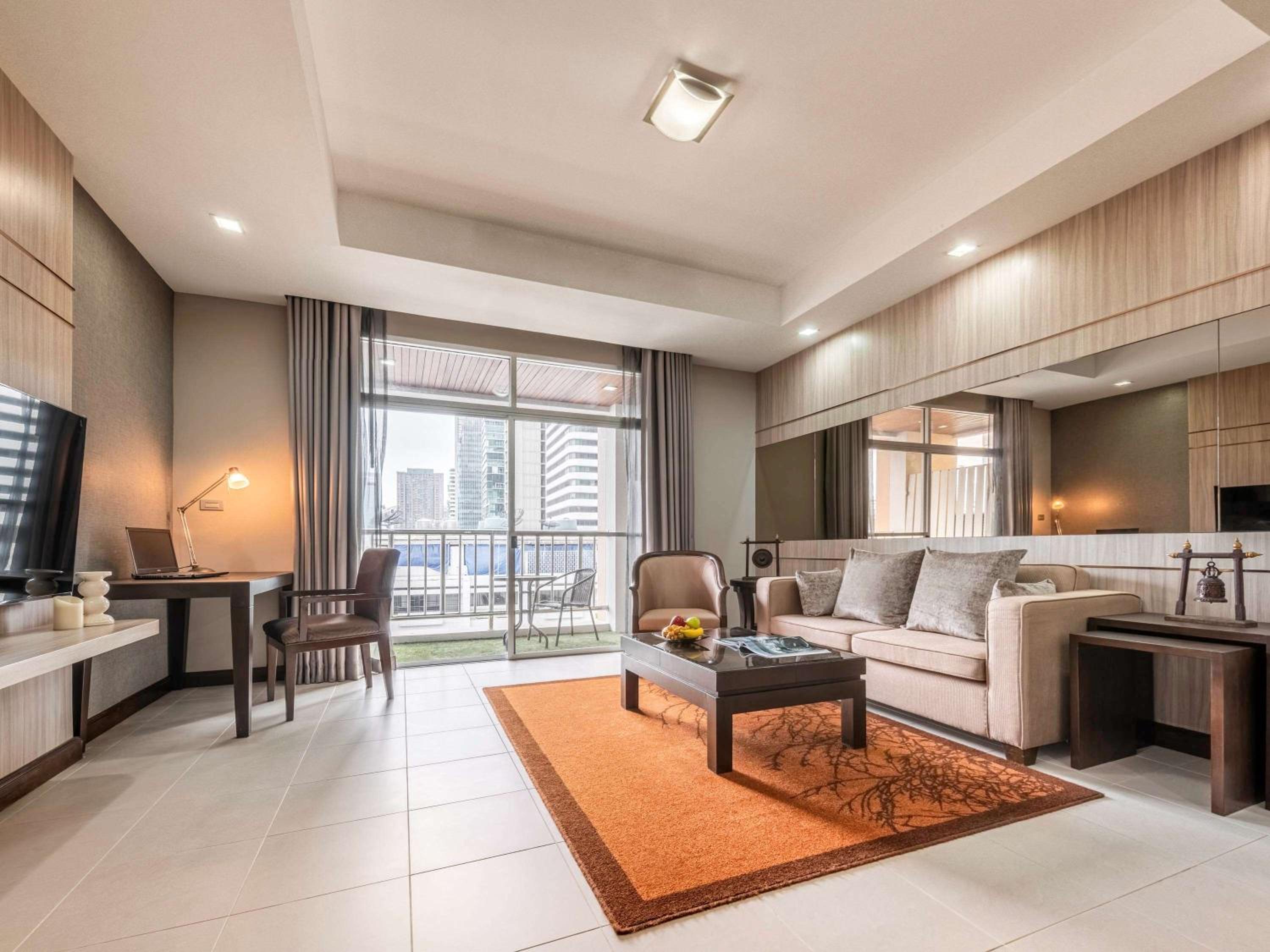 Executive King Suite photo 2