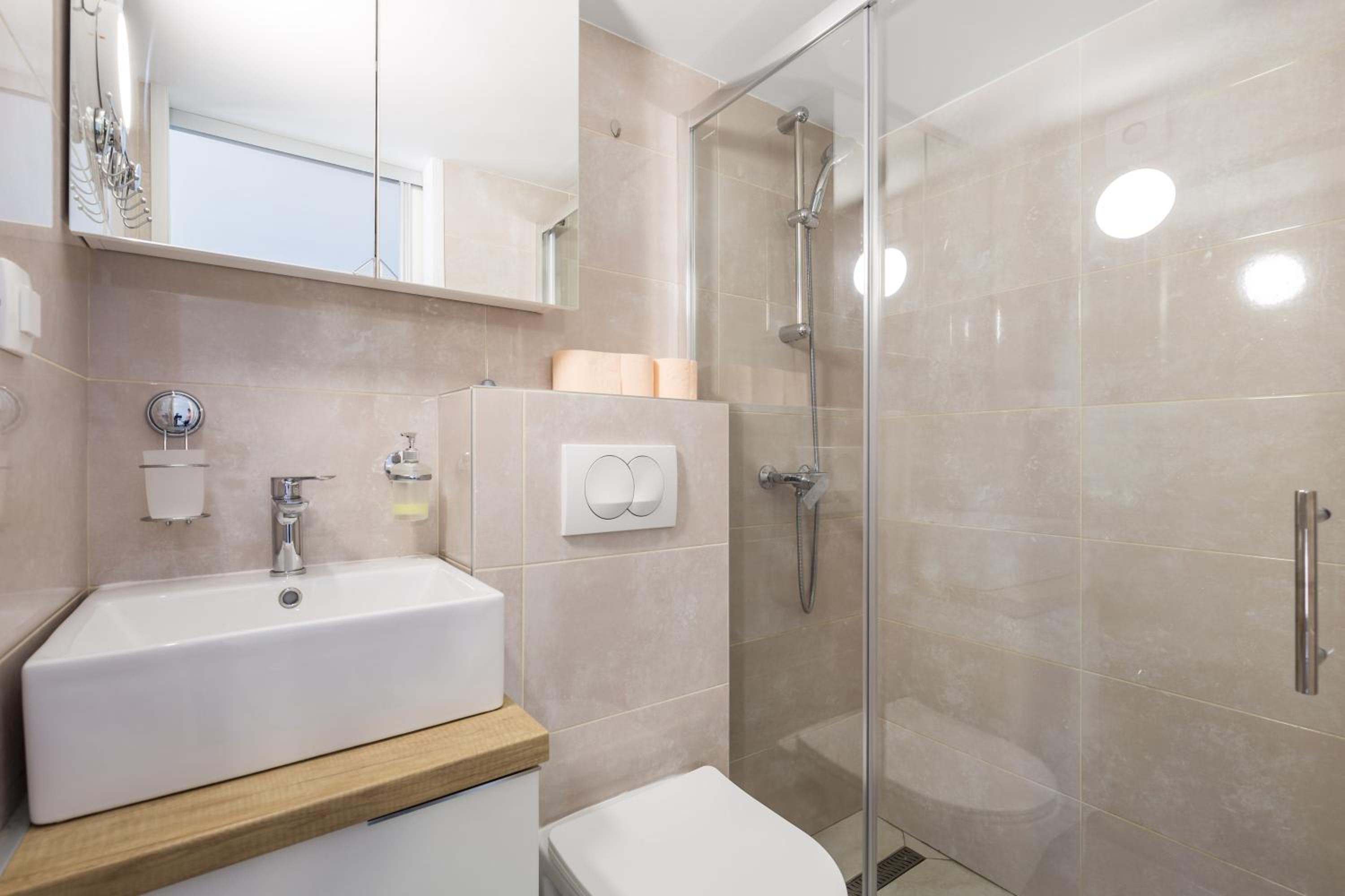 Two-Bedroom Apartment - Photo 2