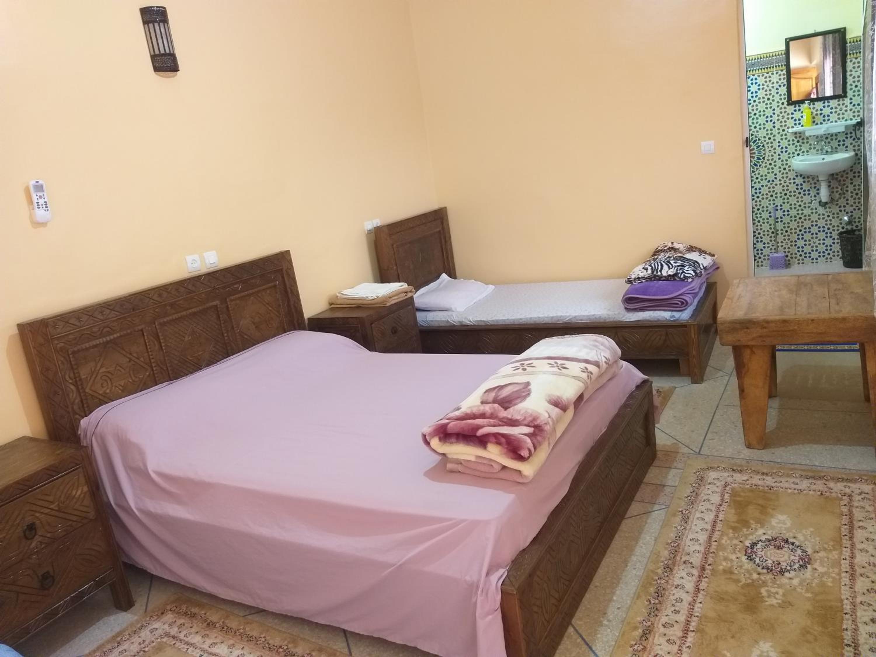 Quadruple Room with Mountain View - Photo 3