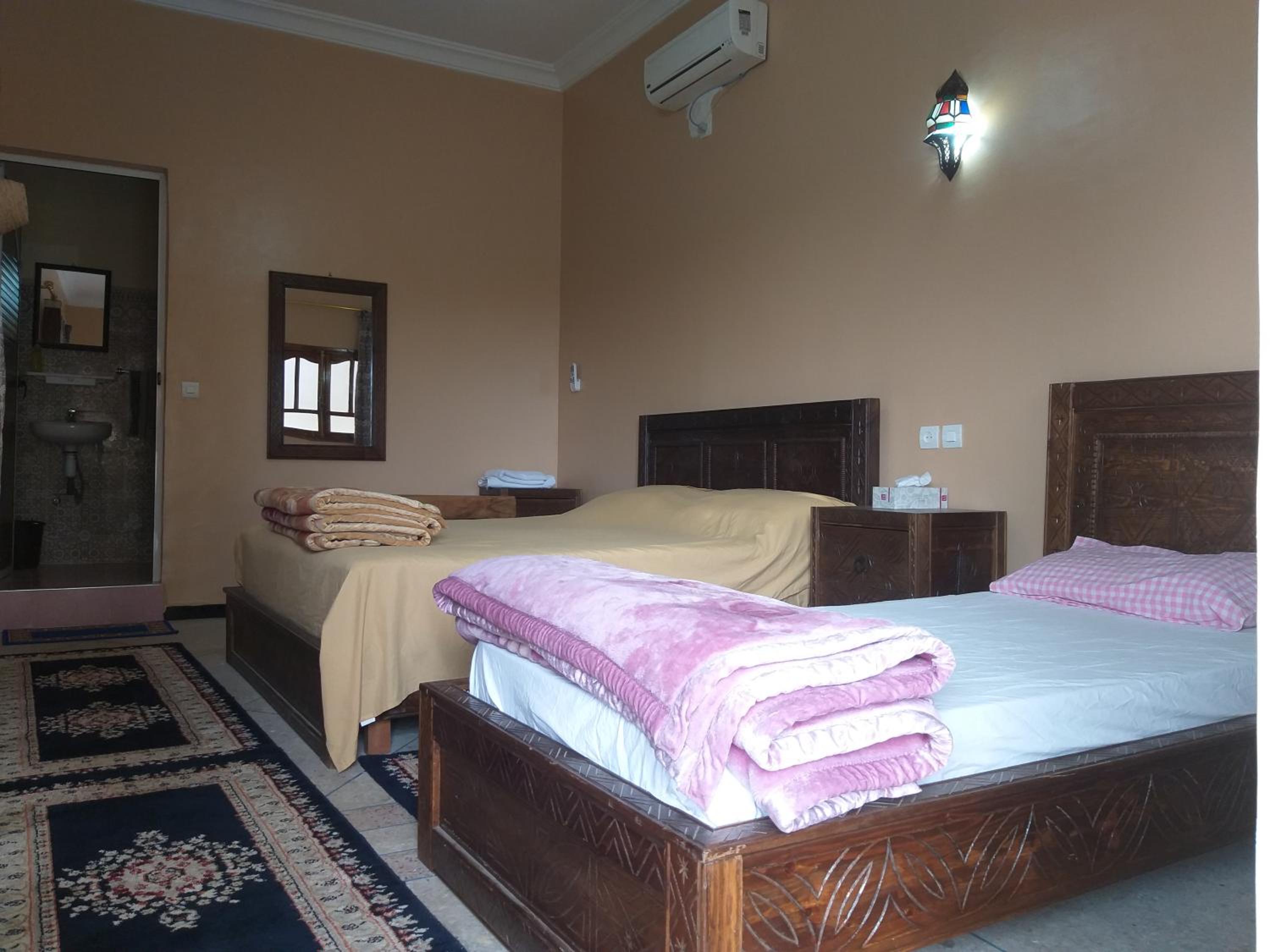 Quadruple Room with Mountain View - Photo 2