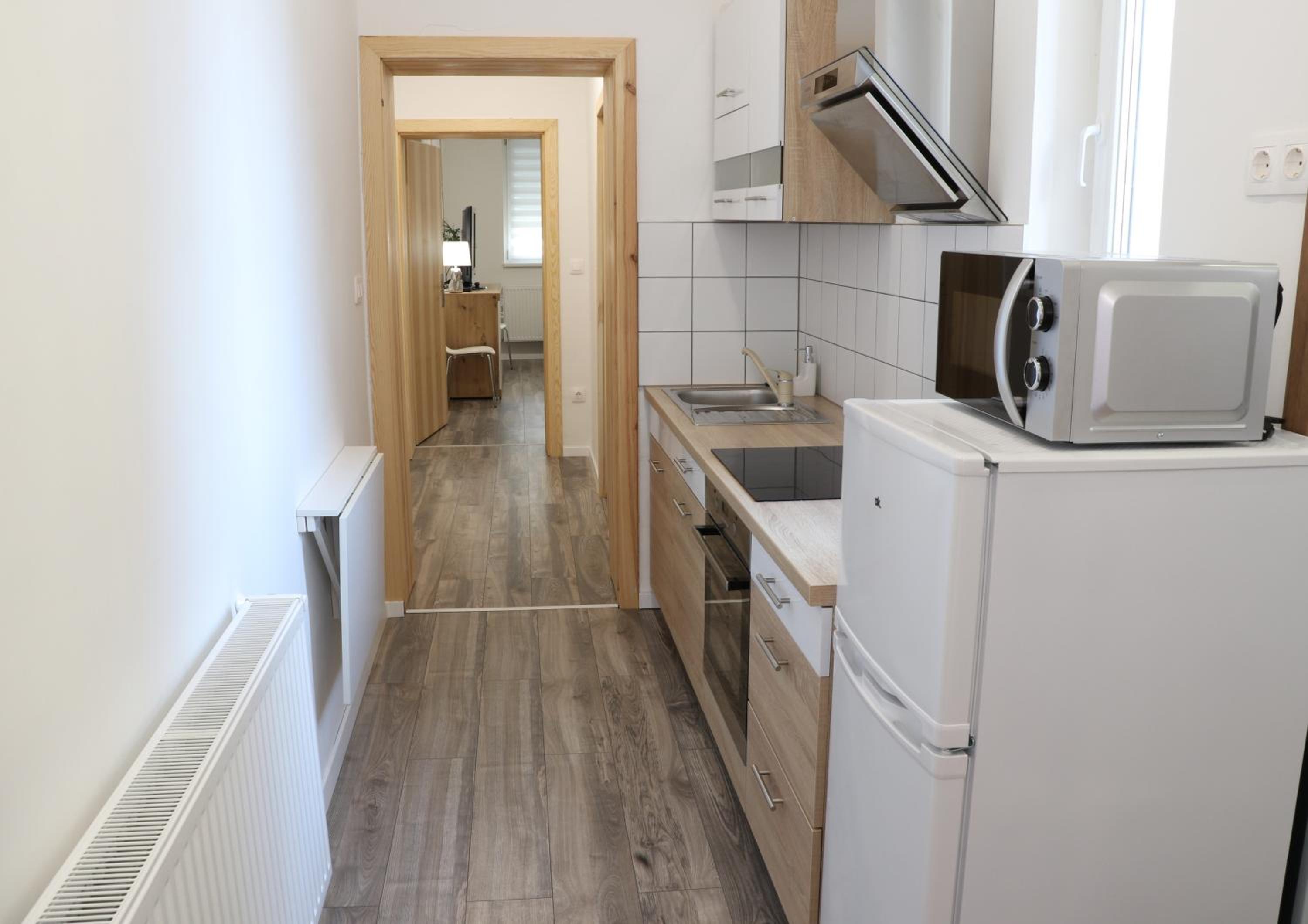 One-Bedroom Apartment - Photo 5