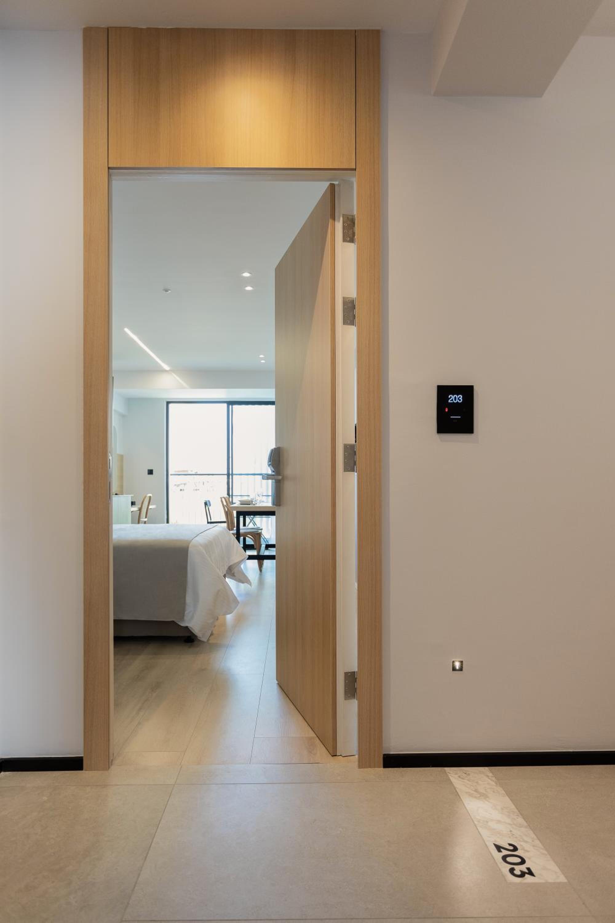 Urban Suite - Photo 10