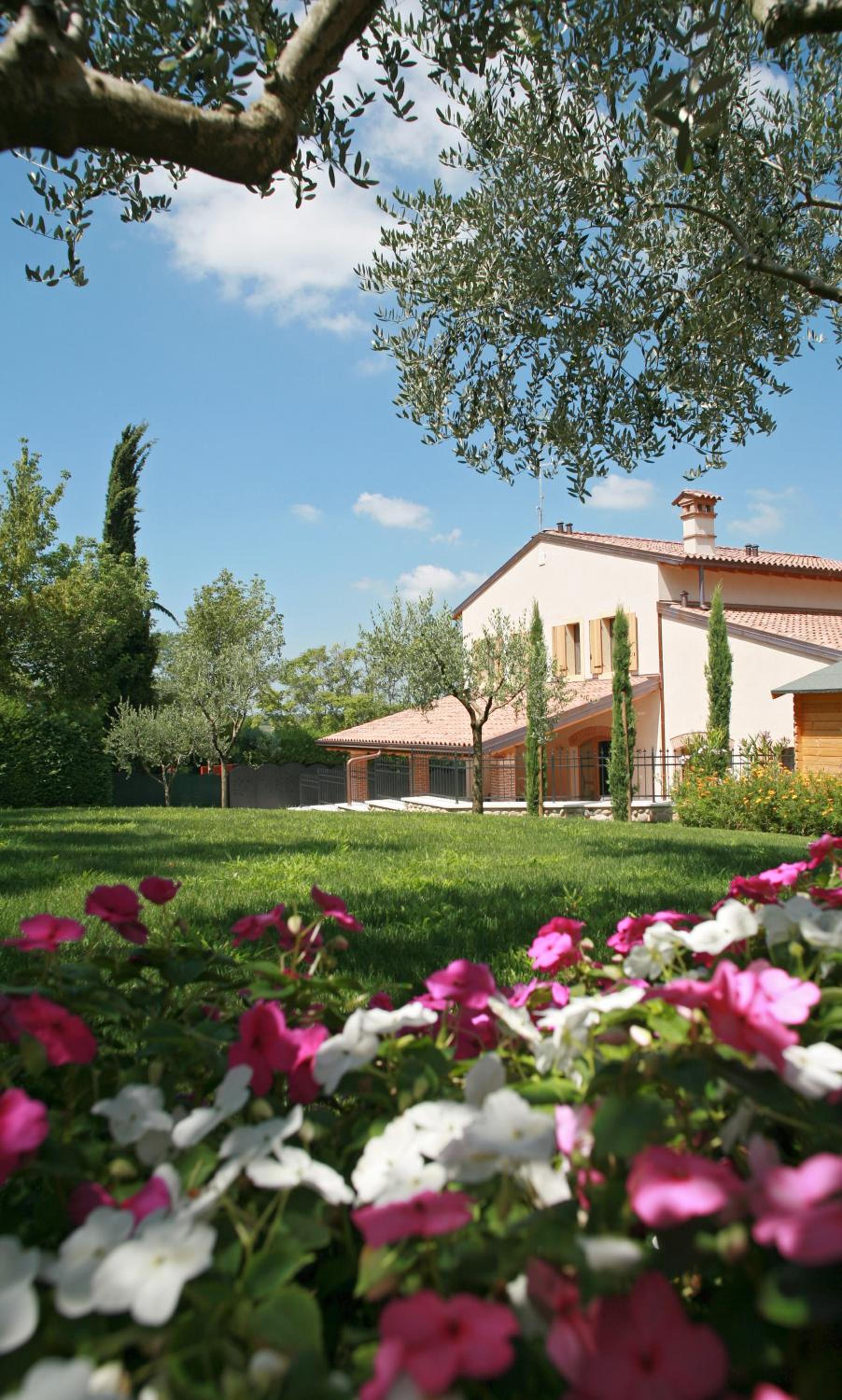 Quadruple Room with Garden View photo 3