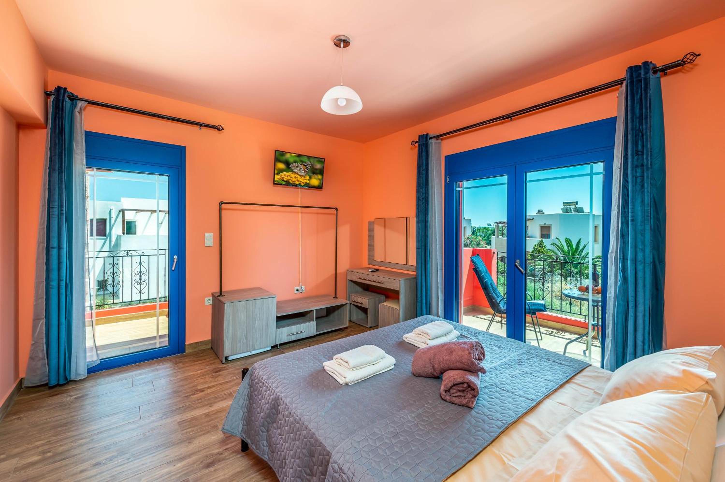 Three-Bedroom Villa photo 1