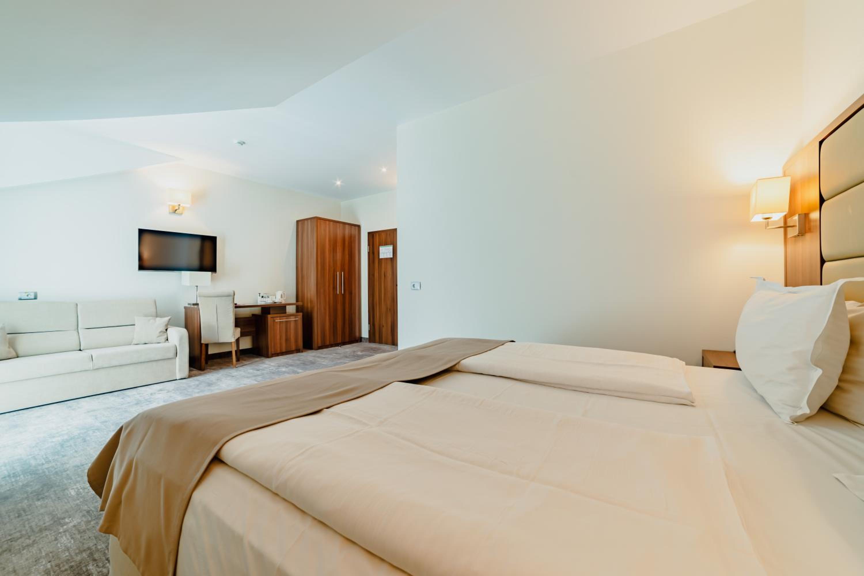 Superior Double Room - Photo 6