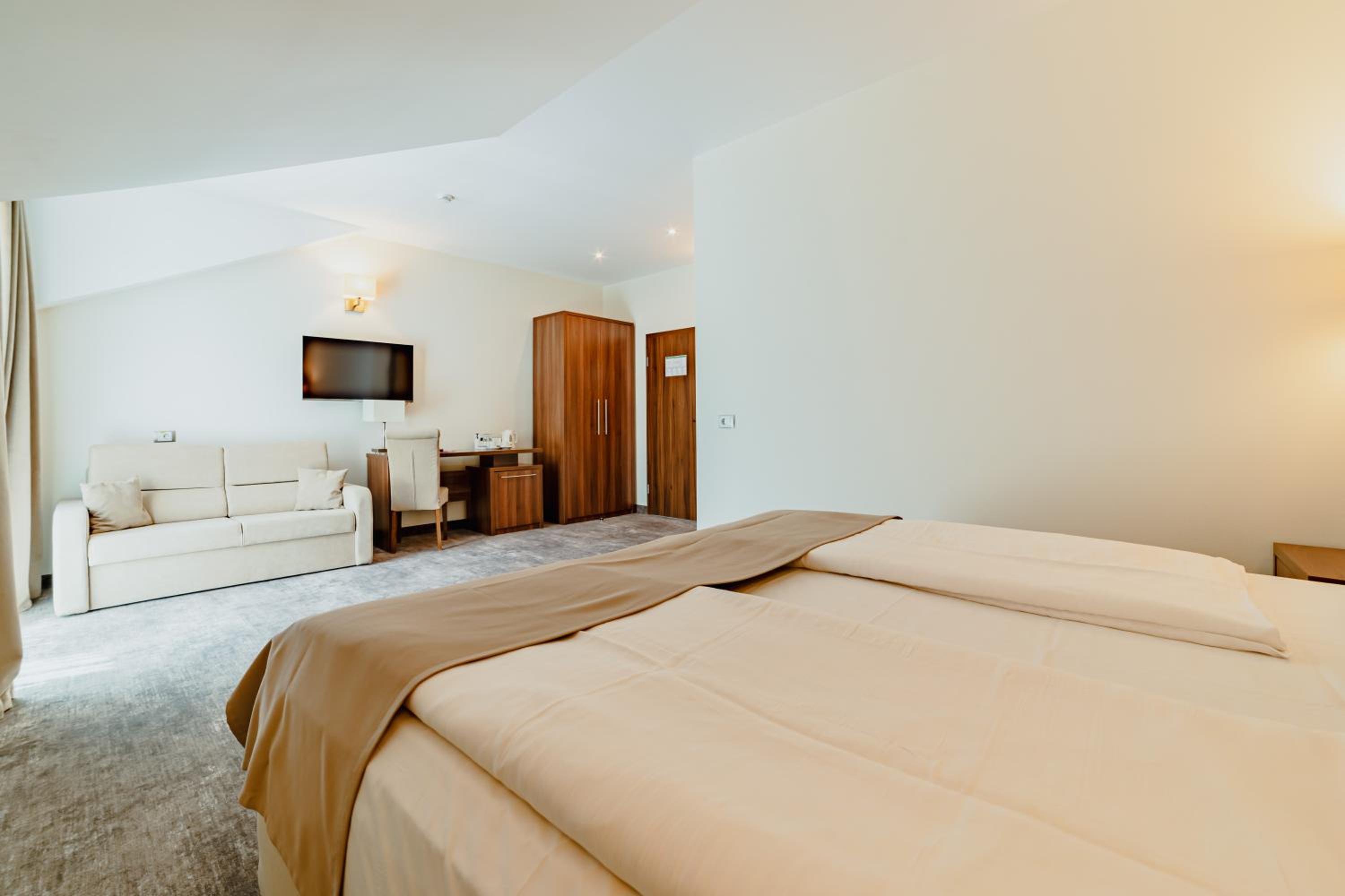 Superior Double Room - Photo 5