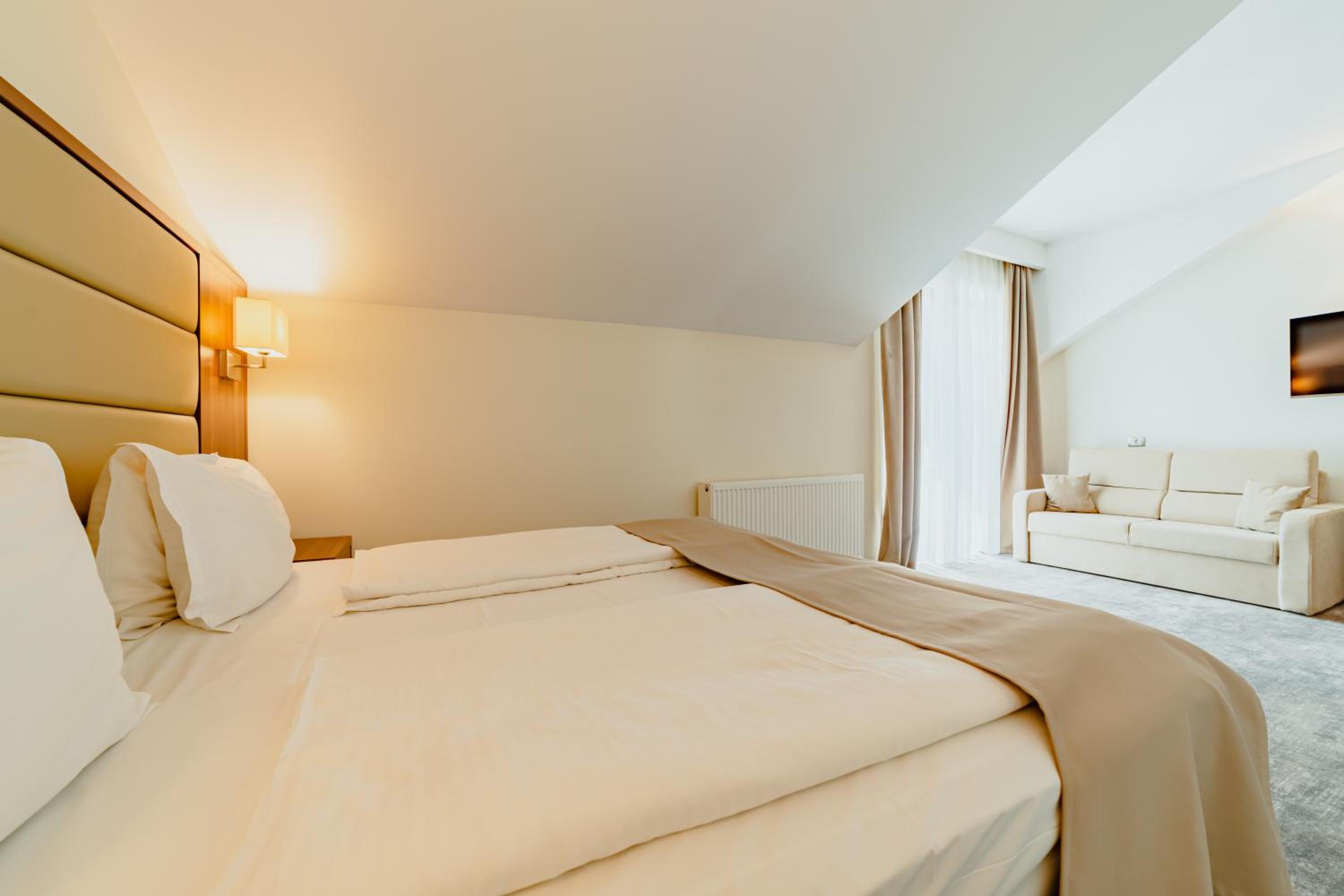 Superior Double Room - Photo 4