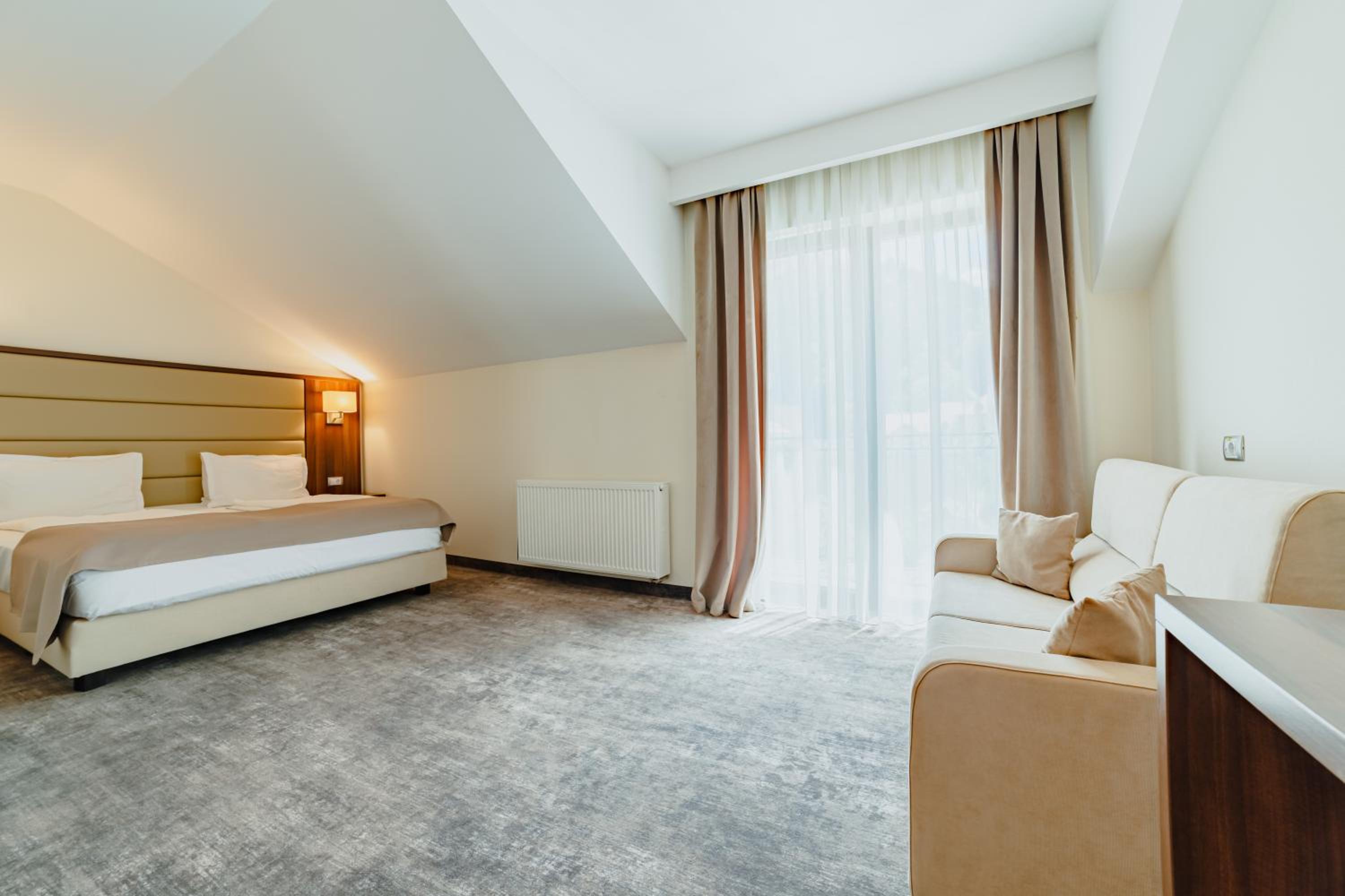 Superior Double Room - Photo 3
