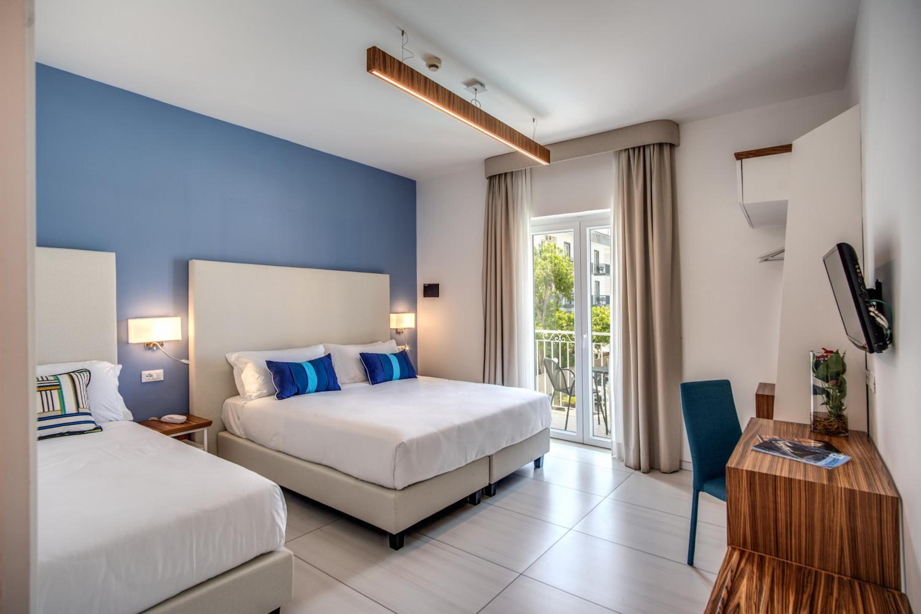 Triple Room - Photo 1
