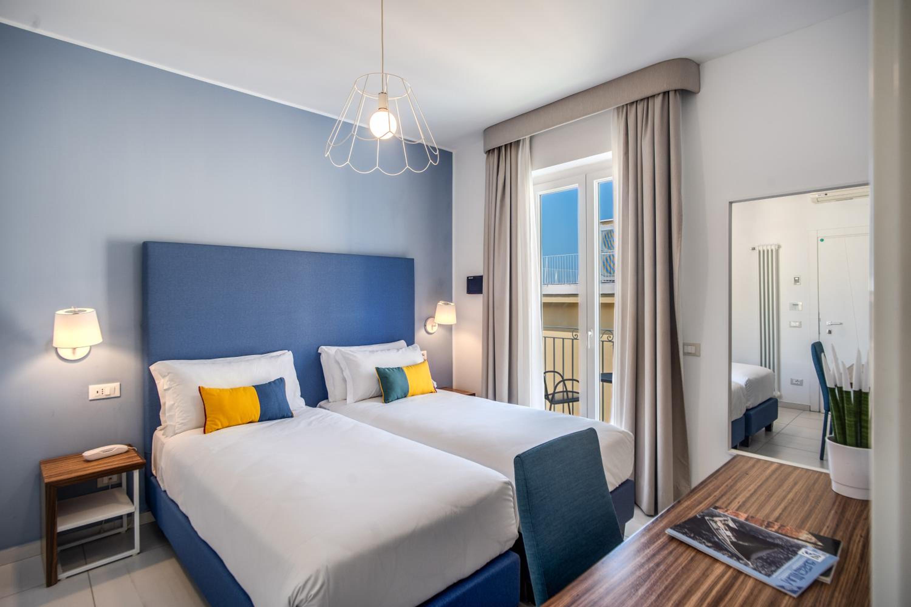 Double or Twin Room - Photo 18