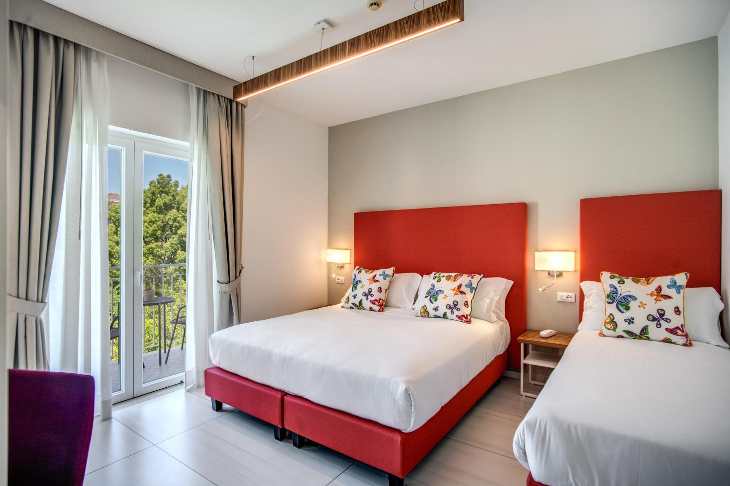 Triple Room - Photo 9