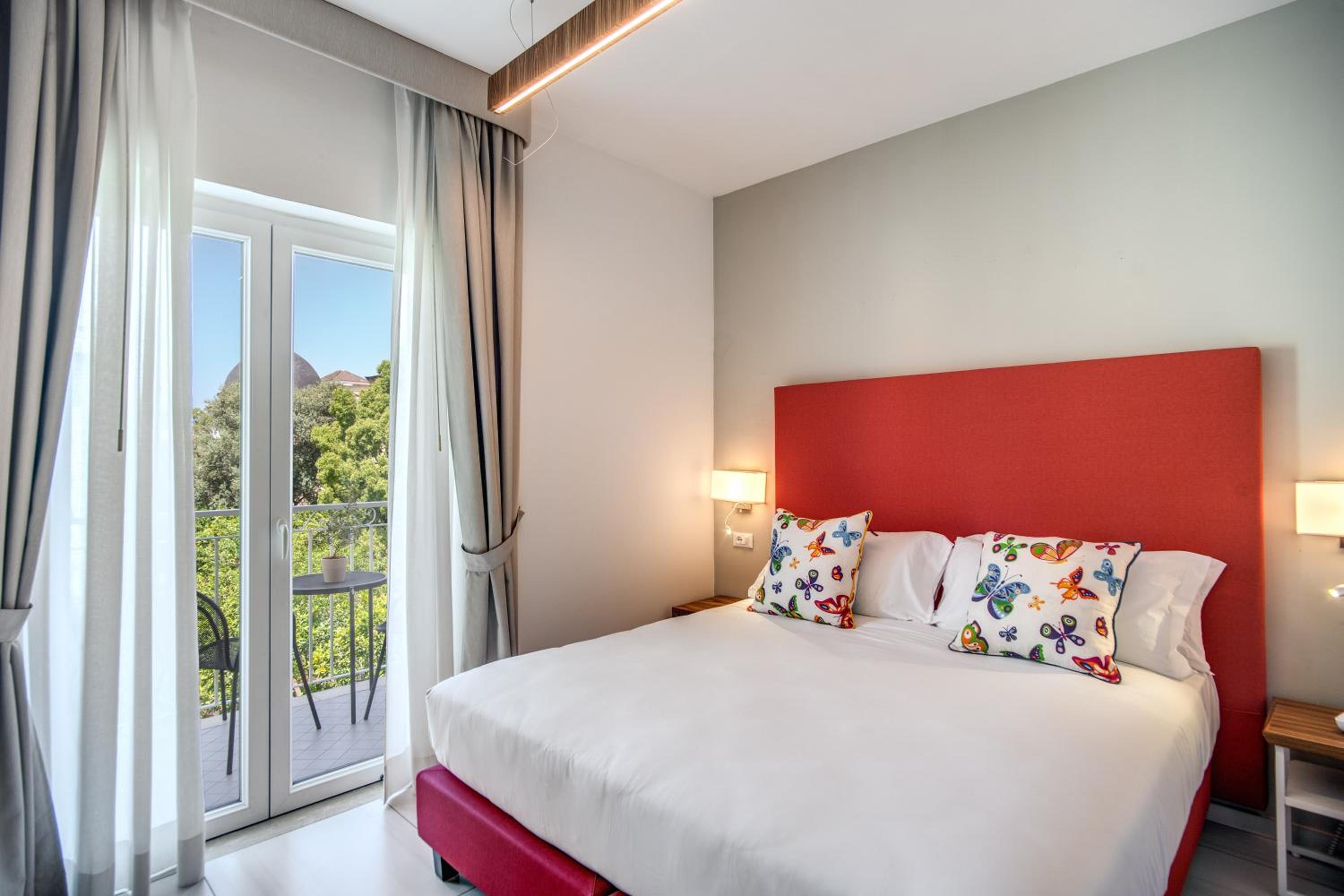 Double or Twin Room - Photo 4