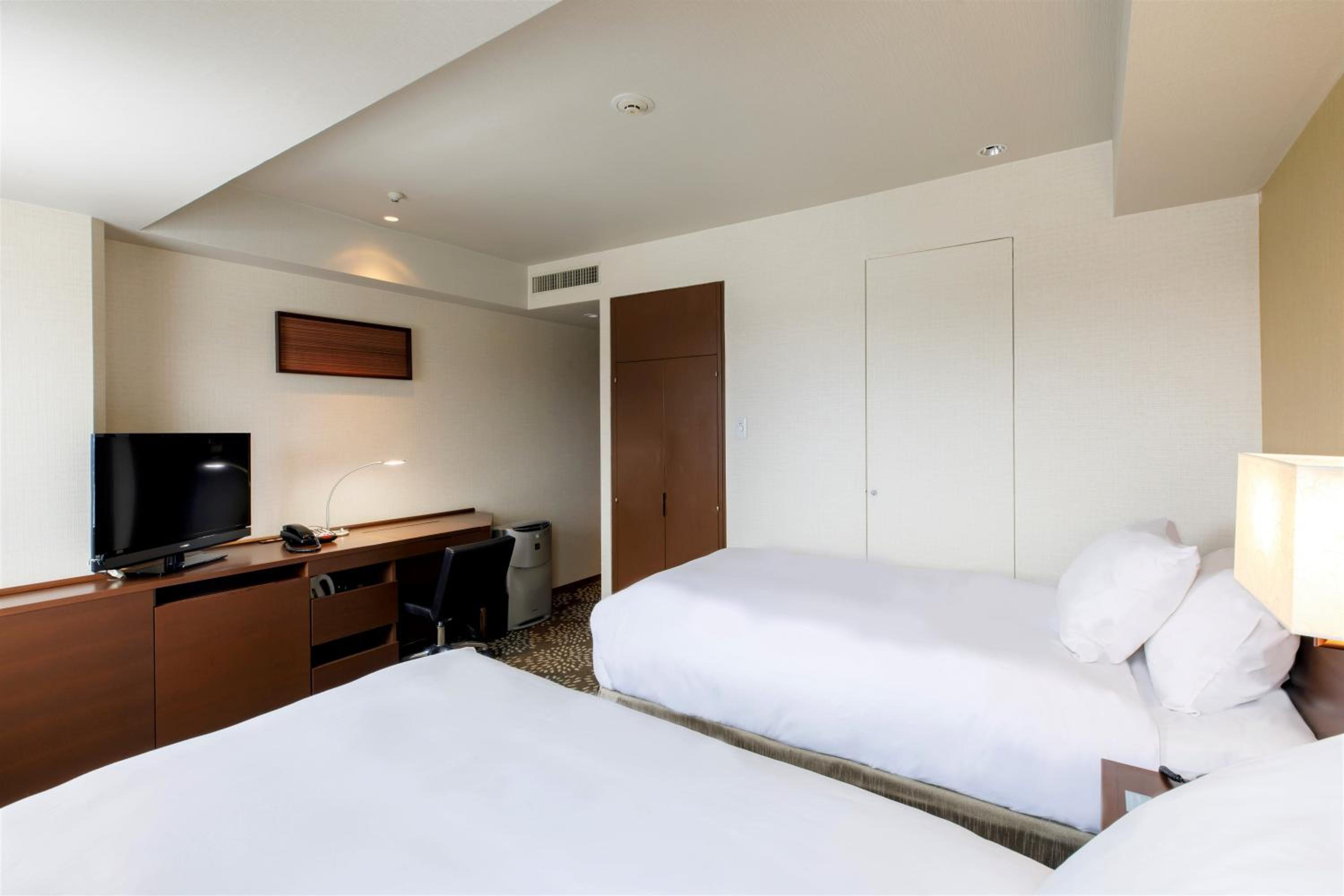 Standard Room with Two Single Beds photo 2