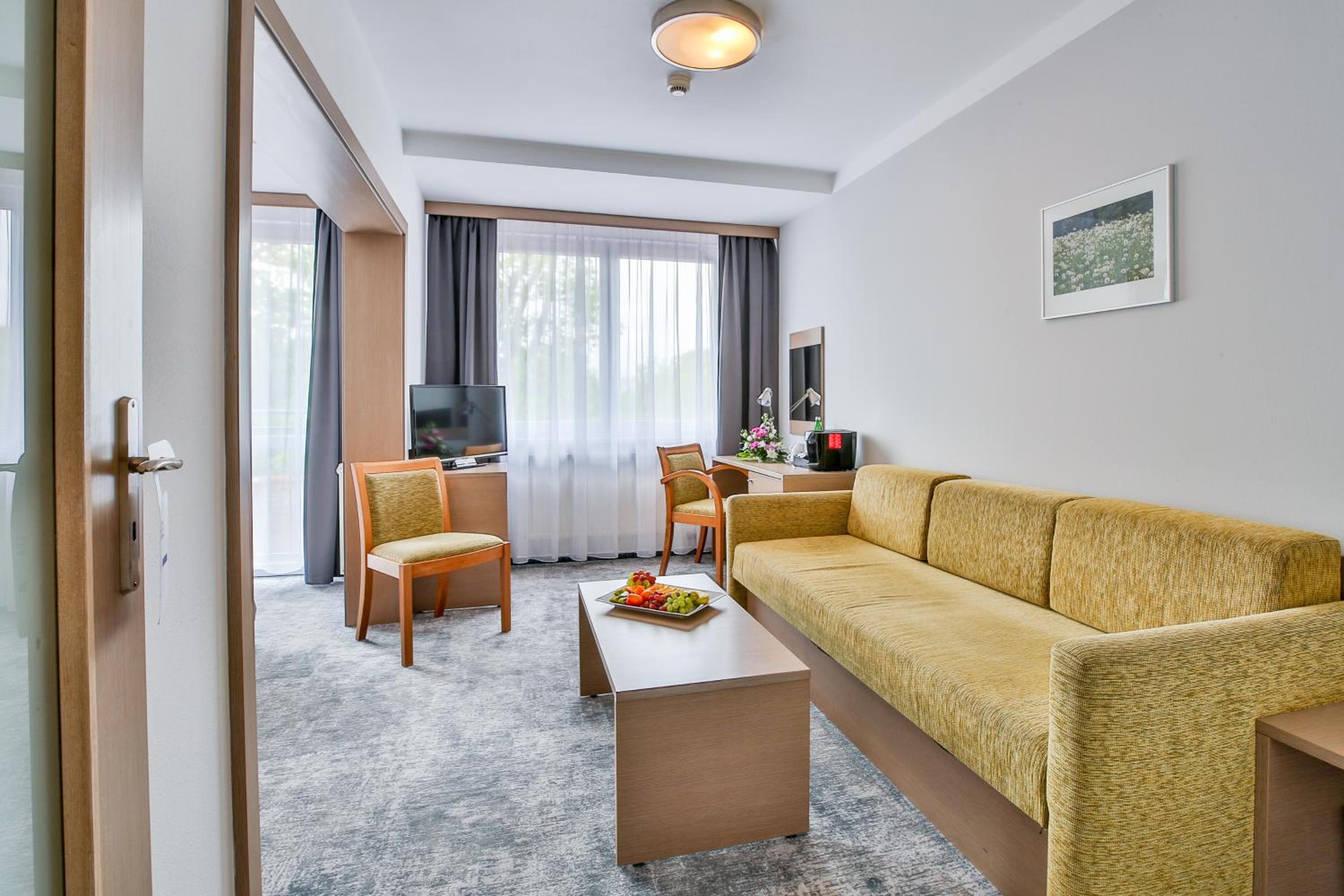 Superior Suite - Photo 5